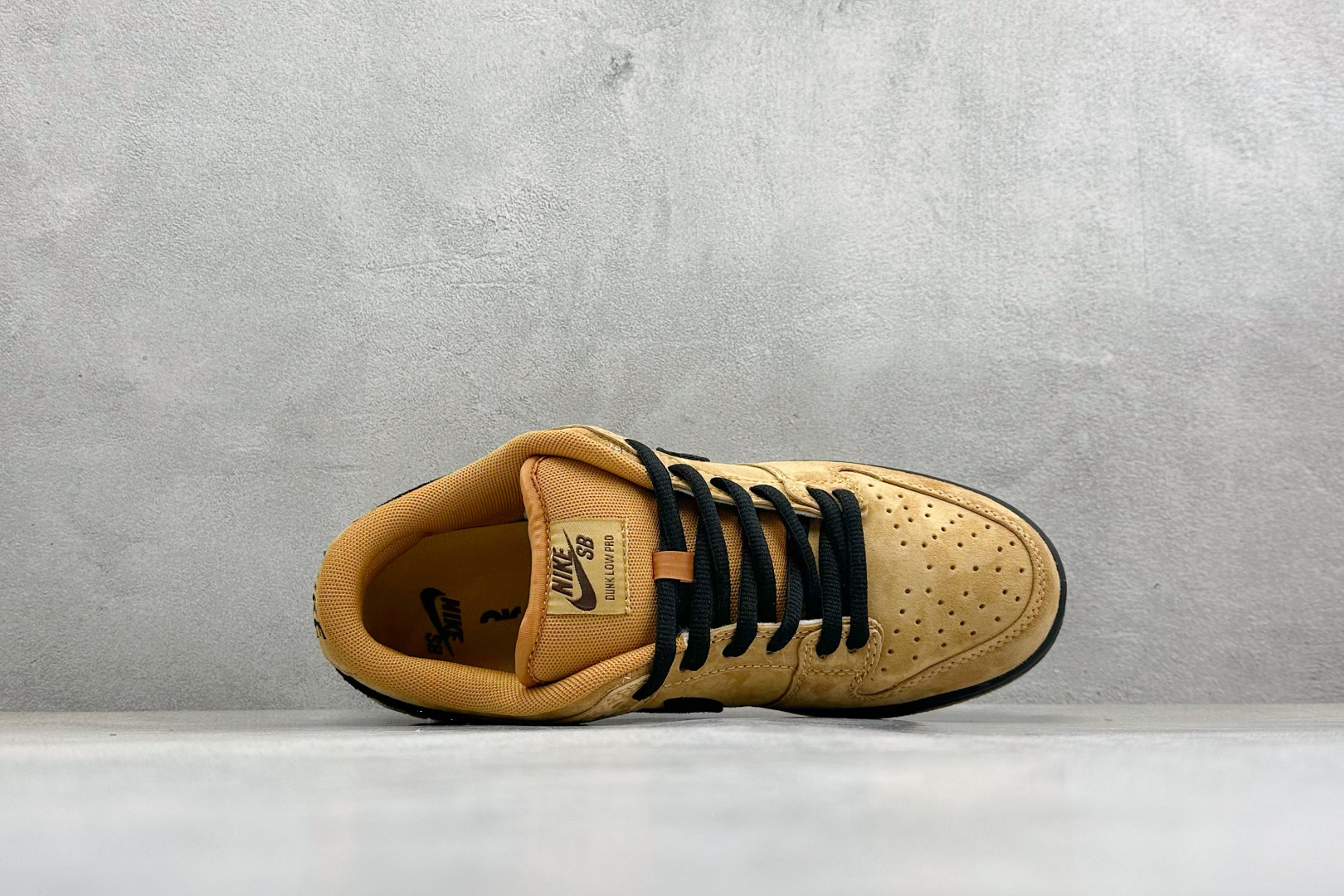 200 K版Nike SB Dunk Low SB 黄棕黑勾 低帮休闲板鞋 BQ6817-204