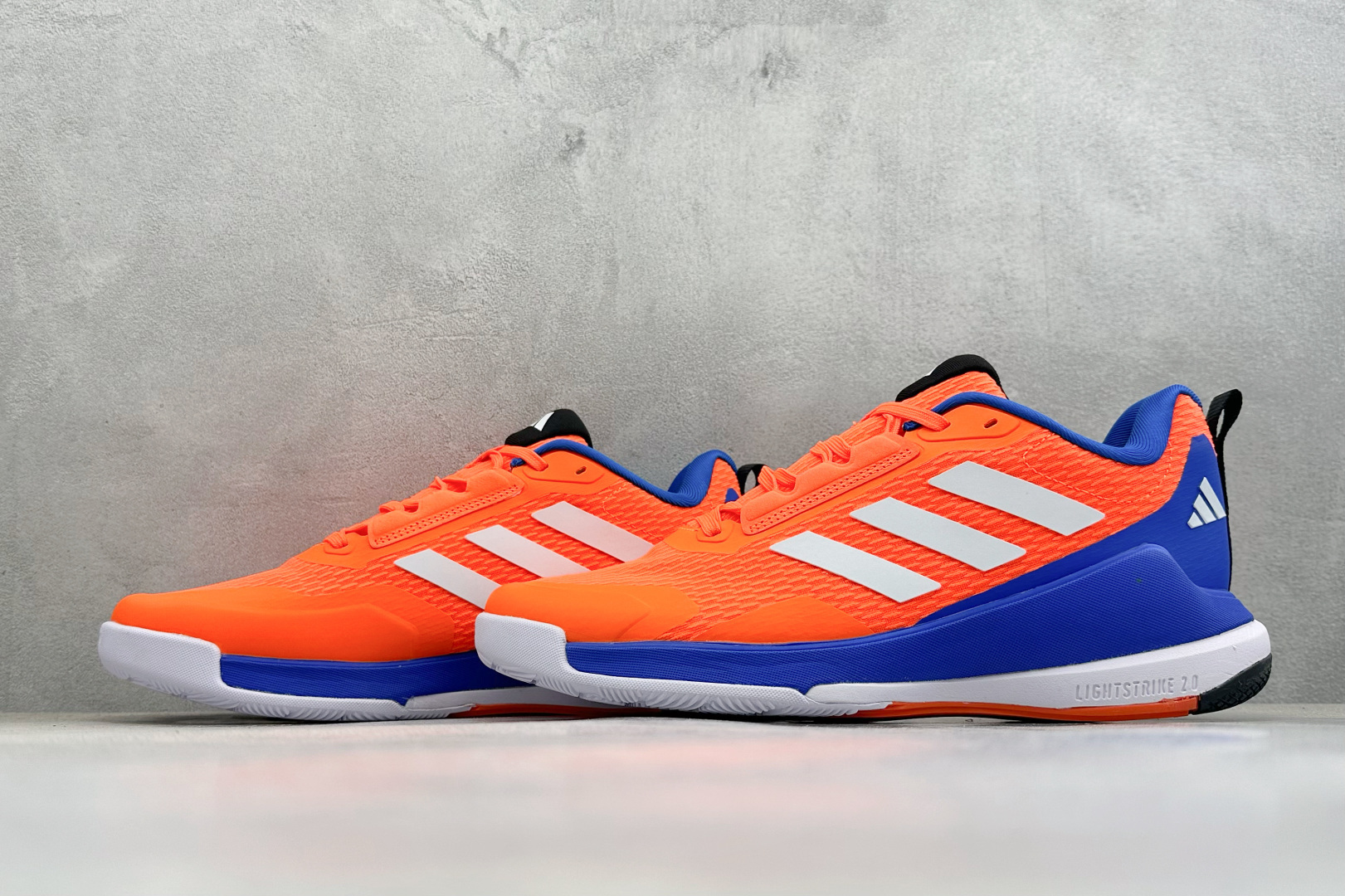 210 Adidas Novaflight 2 M 阿迪达斯舒适时尚百搭跑步鞋 JP7272