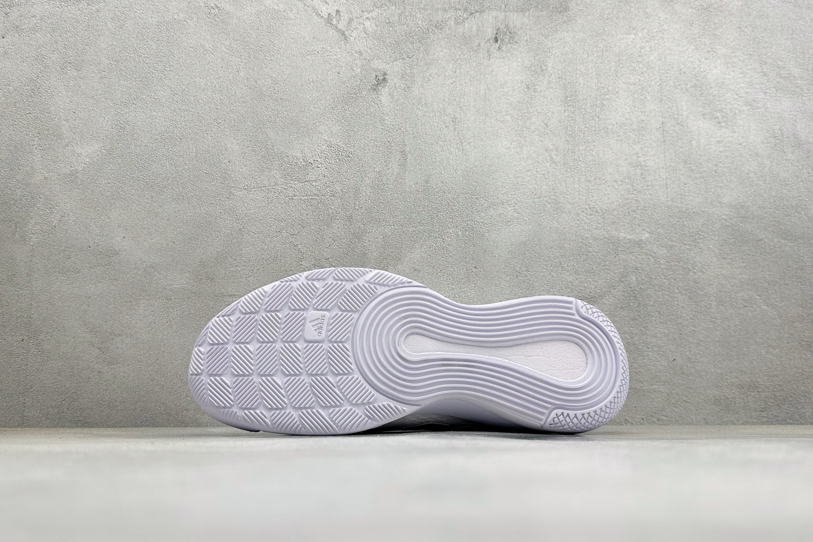 210 Adidas Novaflight 2 M 阿迪达斯舒适时尚百搭跑步鞋 IG1609-Chinese UA Cheap High Quatity Brand Clothes Bags handbags Sneakers wholesale wholesaler seller from China Factory suppliers Fashion Clothing Shoes best Quality Beautiful Price 210 Adidas Novaflight 2 M 阿迪达斯舒适时尚百搭跑步鞋 IG1609