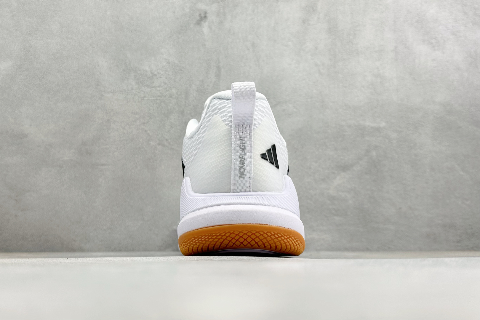 210 Adidas Novaflight 2 M 阿迪达斯舒适时尚百搭跑步鞋 ID3667-Chinese UA Cheap High Quatity Brand Clothes Bags handbags Sneakers wholesale wholesaler seller from China Factory suppliers Fashion Clothing Shoes best Quality Beautiful Price 210 Adidas Novaflight 2 M 阿迪达斯舒适时尚百搭跑步鞋 ID3667