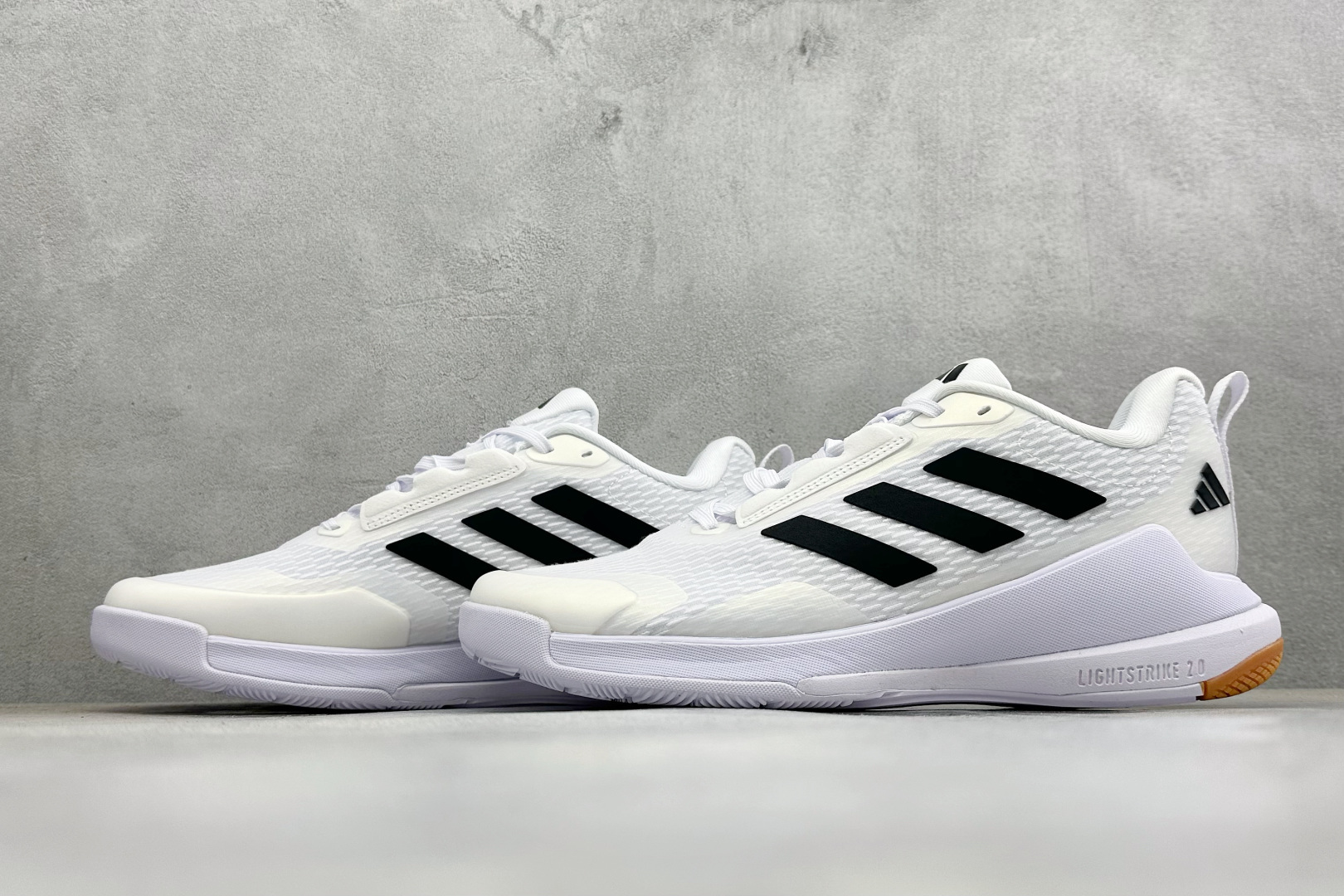 210 Adidas Novaflight 2 M 阿迪达斯舒适时尚百搭跑步鞋 ID3667-Chinese UA Cheap High Quatity Brand Clothes Bags handbags Sneakers wholesale wholesaler seller from China Factory suppliers Fashion Clothing Shoes best Quality Beautiful Price 210 Adidas Novaflight 2 M 阿迪达斯舒适时尚百搭跑步鞋 ID3667