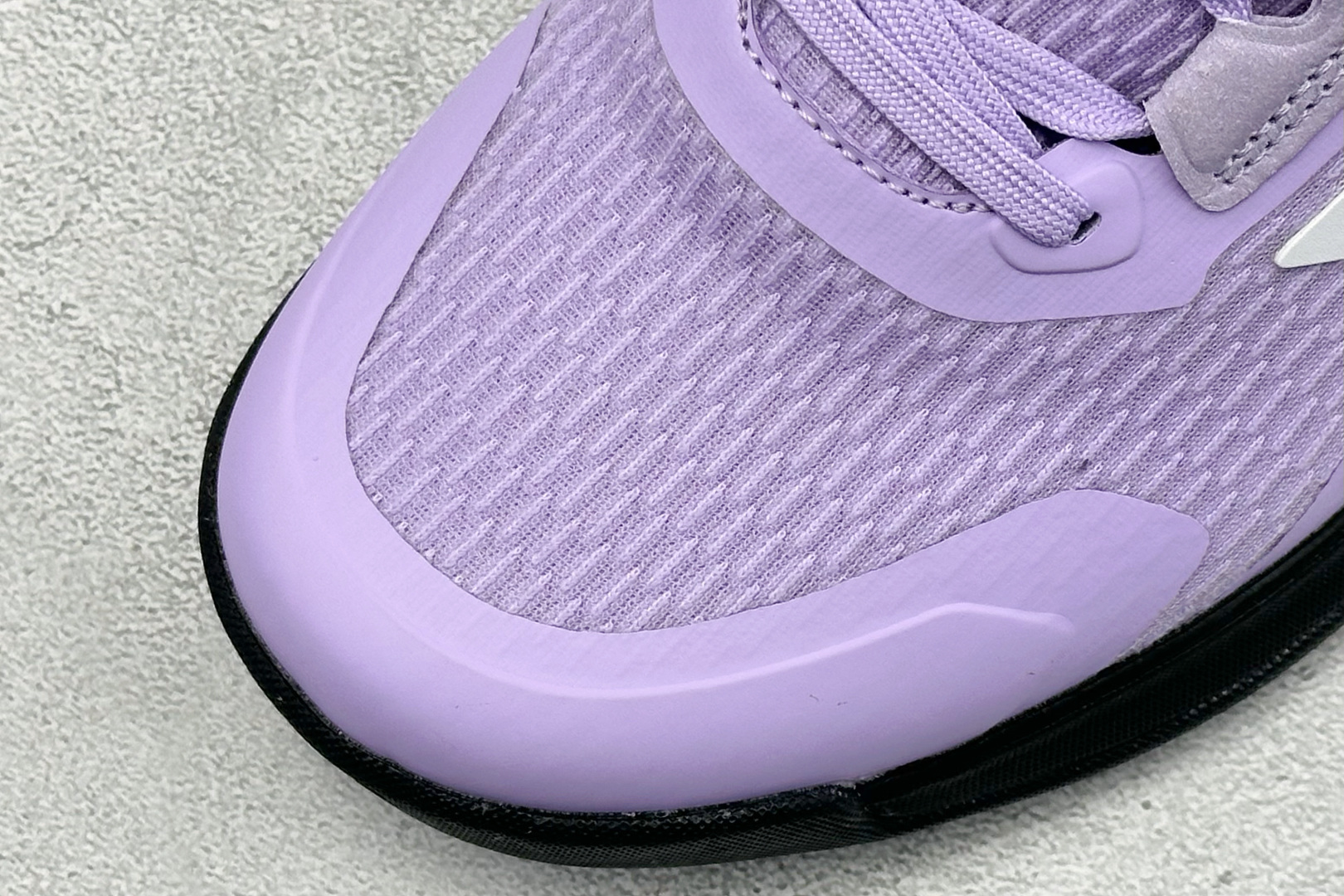 210 Adidas Novaflight 2 M 阿迪达斯舒适时尚百搭跑步鞋 JP9761
