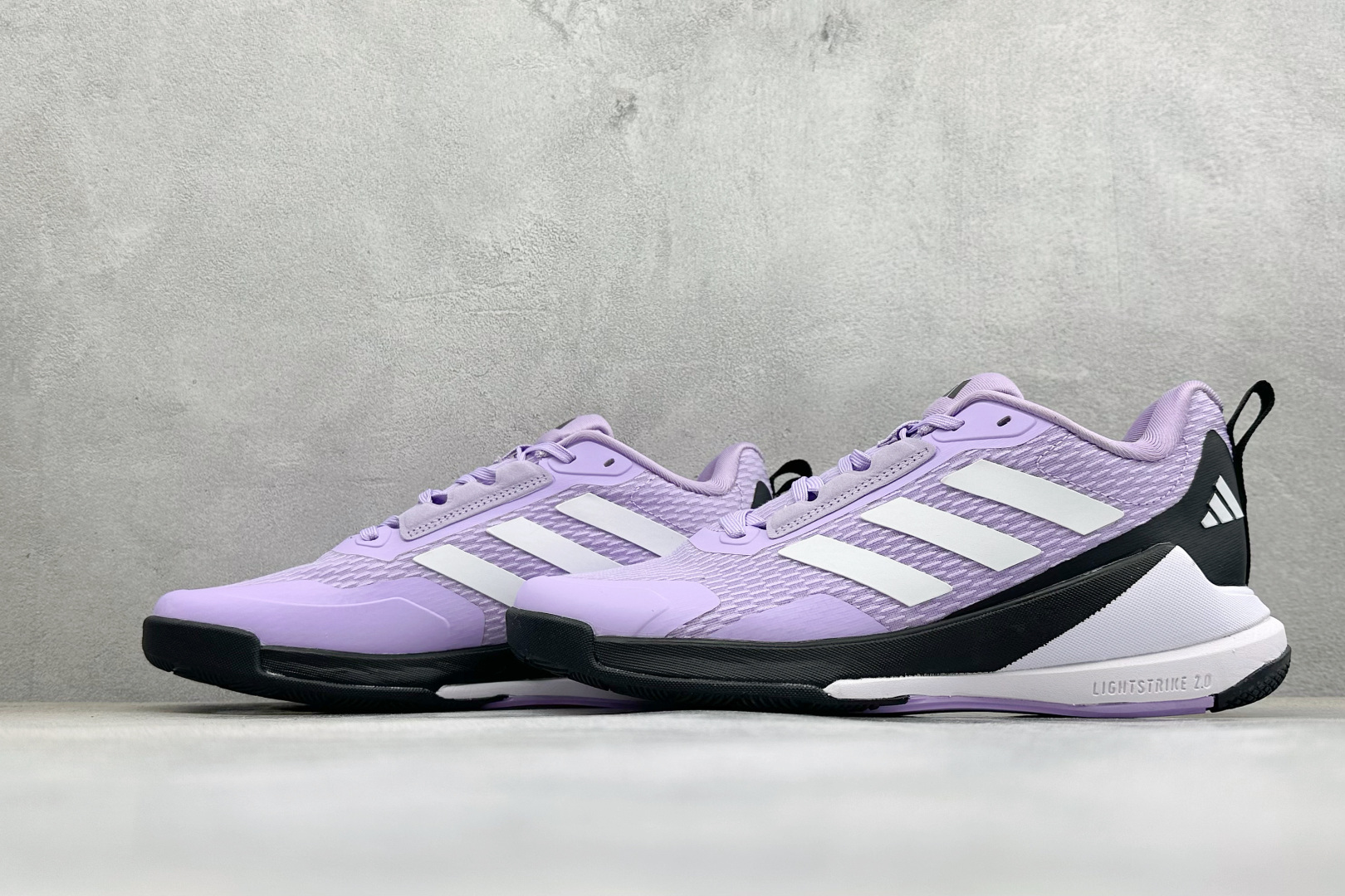210 Adidas Novaflight 2 M 阿迪达斯舒适时尚百搭跑步鞋 JP9761