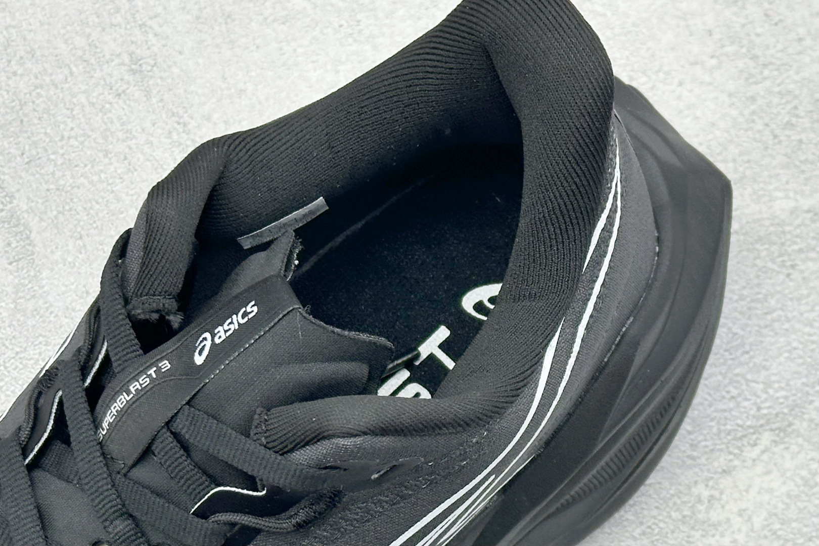 180 Asics SuperBlast 3 轻量回弹舒适透气支撑跑步鞋 1013A187-001-Chinese UA Cheap High Quatity Brand Clothes Bags handbags Sneakers wholesale wholesaler seller from China Factory suppliers Fashion Clothing Shoes best Quality Beautiful Price 180 Asics SuperBlast 3 轻量回弹舒适透气支撑跑步鞋 1013A187-001