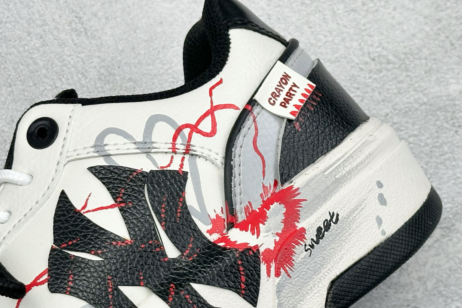 300 MLB CHUNKY 印花网红老爹学长鞋 涂鸦恶作剧 3ASXCA12N-Chinese UA Cheap High Quatity Brand Clothes Bags handbags Sneakers wholesale wholesaler seller from China Factory suppliers Fashion Clothing Shoes best Quality Beautiful Price 300 MLB CHUNKY 印花网红老爹学长鞋 涂鸦恶作剧 3ASXCA12N