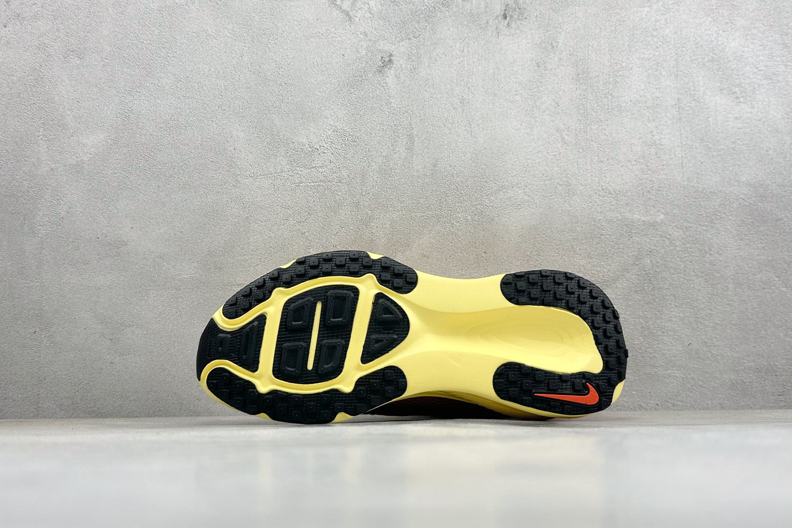 190 Nike Air Zoom Vomero 18 SE 登月18缓震休闲跑鞋 IH3576-999-Chinese UA Cheap High Quatity Brand Clothes Bags handbags Sneakers wholesale wholesaler seller from China Factory suppliers Fashion Clothing Shoes best Quality Beautiful Price 190 Nike Air Zoom Vomero 18 SE 登月18缓震休闲跑鞋 IH3576-999