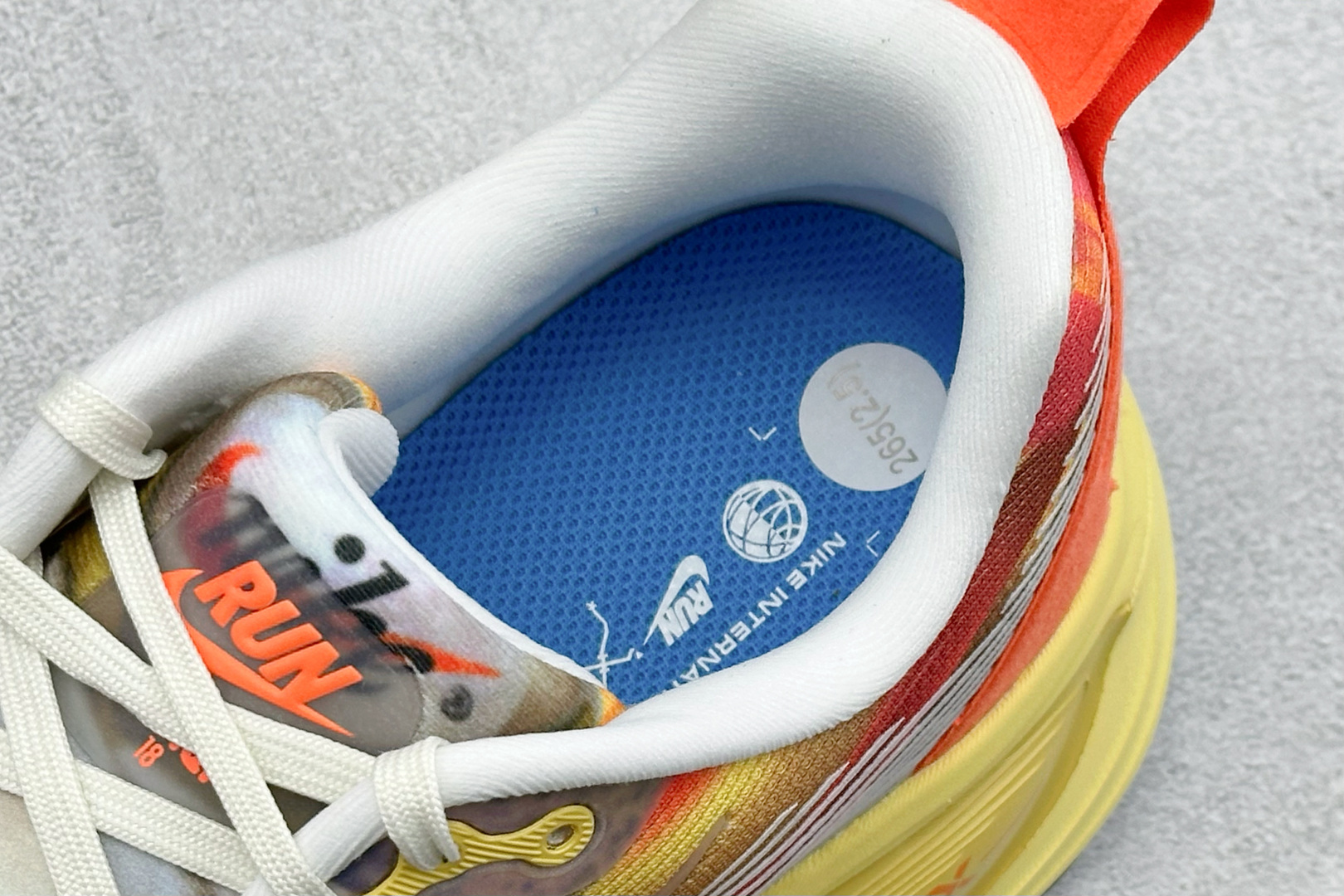 190 Nike Air Zoom Vomero 18 SE 登月18缓震休闲跑鞋 IH3576-999-Chinese UA Cheap High Quatity Brand Clothes Bags handbags Sneakers wholesale wholesaler seller from China Factory suppliers Fashion Clothing Shoes best Quality Beautiful Price 190 Nike Air Zoom Vomero 18 SE 登月18缓震休闲跑鞋 IH3576-999