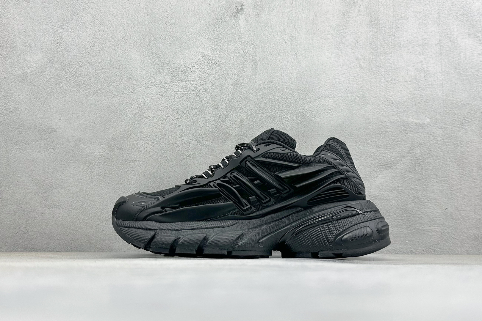 200 Adidas Adistar Jellyfish 水母系列 耐磨透气低帮老爹鞋 JP9266