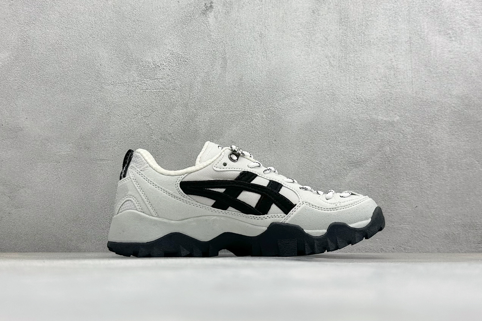 180 Asics Gel-Pickax 亚瑟士 登山徒步 户外运动平衡减震 抗冲击支撑 防滑耐磨平衡轻便 户外功能鞋 1203A768-020