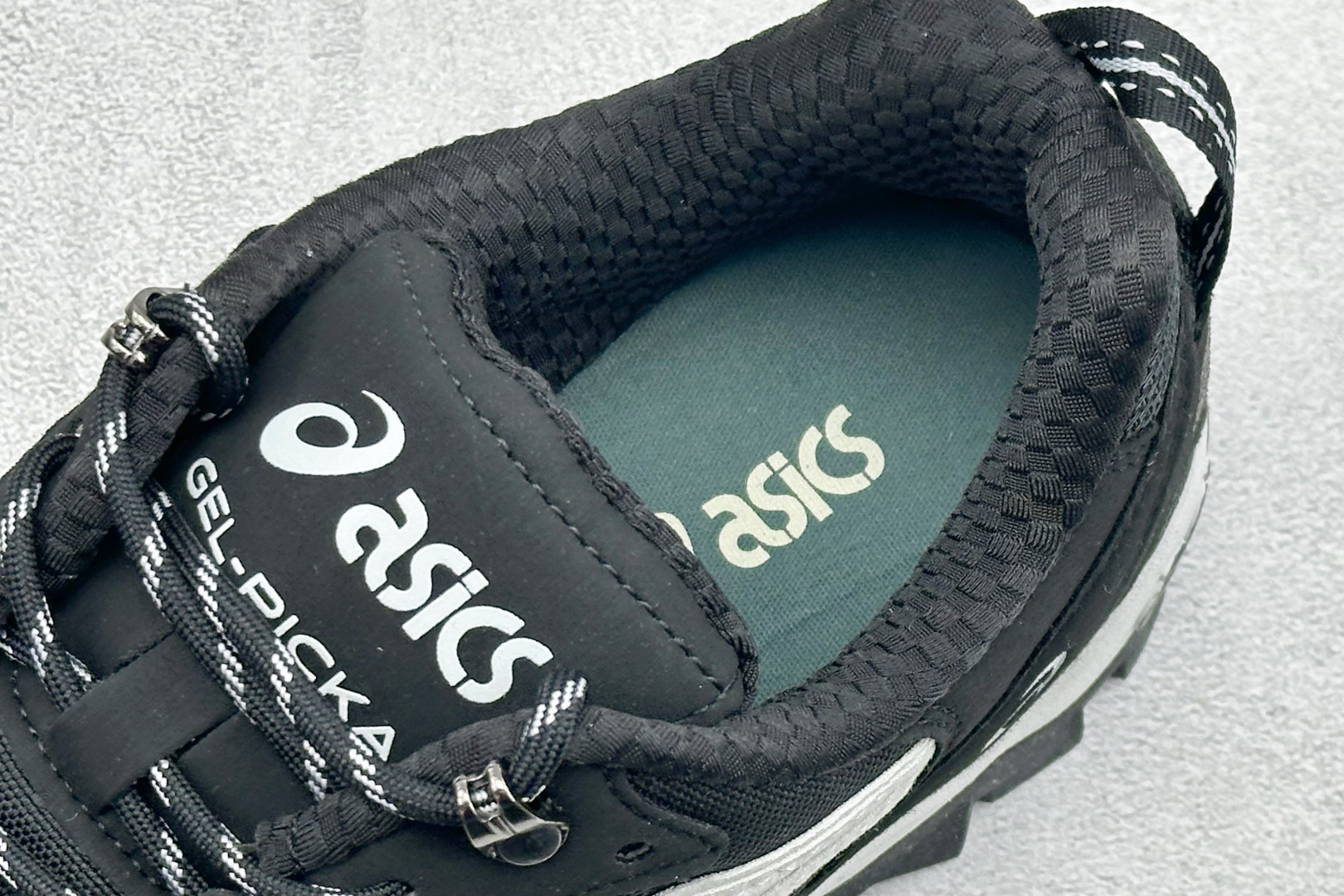 180 Asics Gel-Pickax 亚瑟士 登山徒步 户外运动平衡减震 抗冲击支撑 防滑耐磨平衡轻便 户外功能鞋 1203A568-200