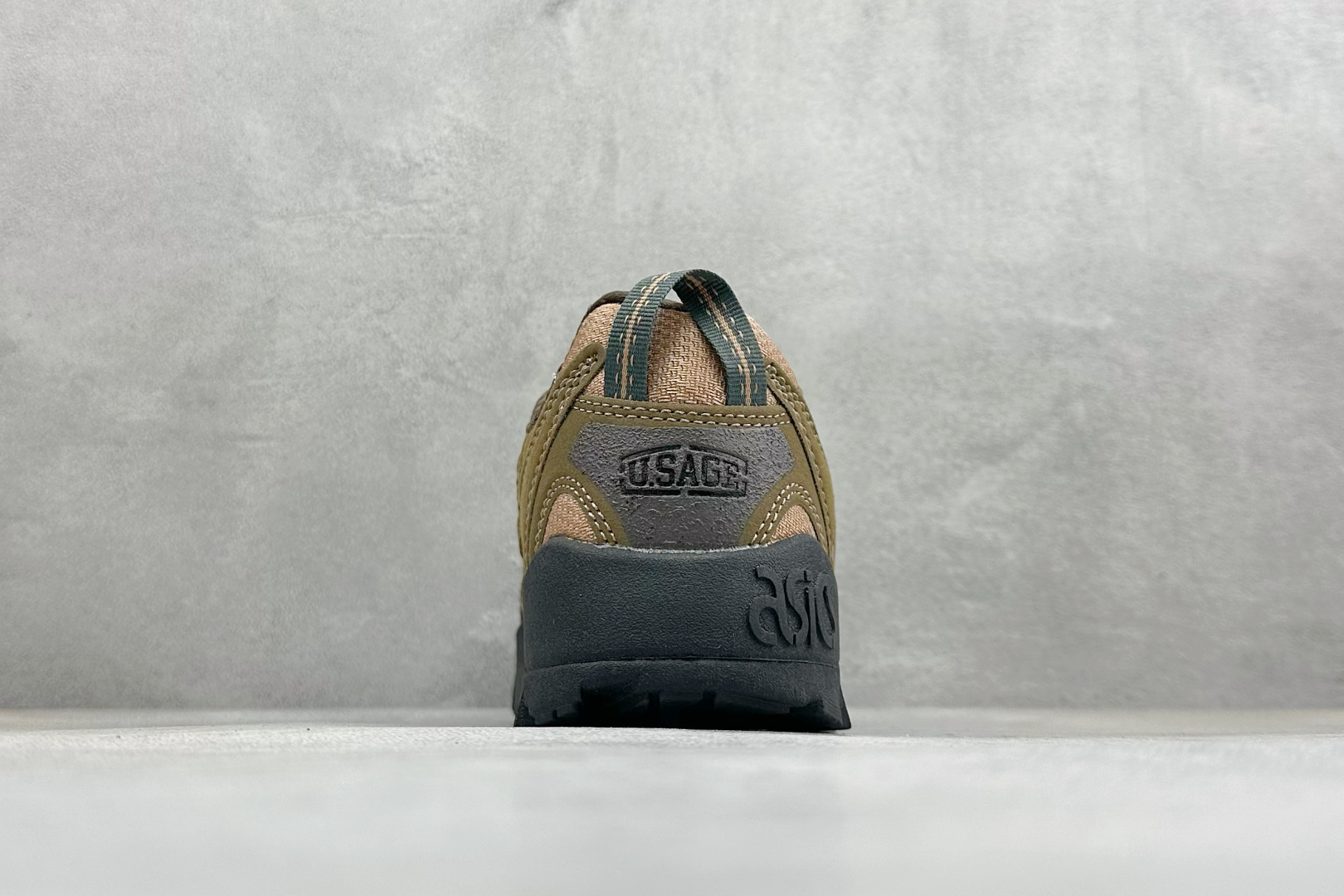 180 Asics Gel-Pickax 亚瑟士 登山徒步 户外运动平衡减震 抗冲击支撑 防滑耐磨平衡轻便 户外功能鞋 1203A672-200