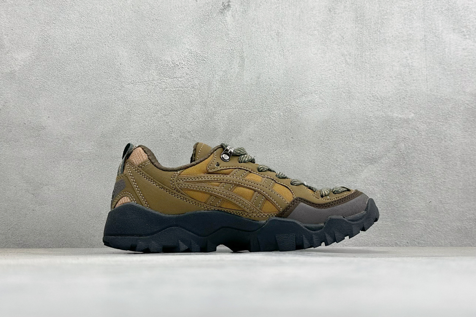 180 Asics Gel-Pickax 亚瑟士 登山徒步 户外运动平衡减震 抗冲击支撑 防滑耐磨平衡轻便 户外功能鞋 1203A672-200