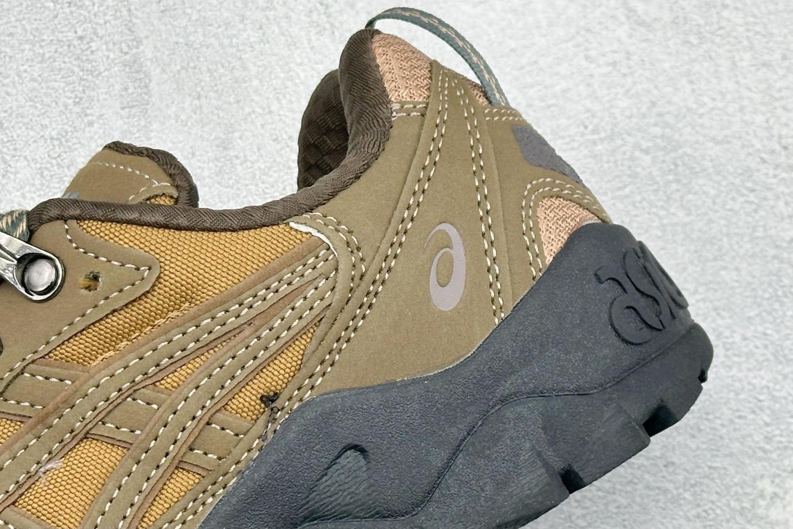 180 Asics Gel-Pickax 亚瑟士 登山徒步 户外运动平衡减震 抗冲击支撑 防滑耐磨平衡轻便 户外功能鞋 1203A672-200