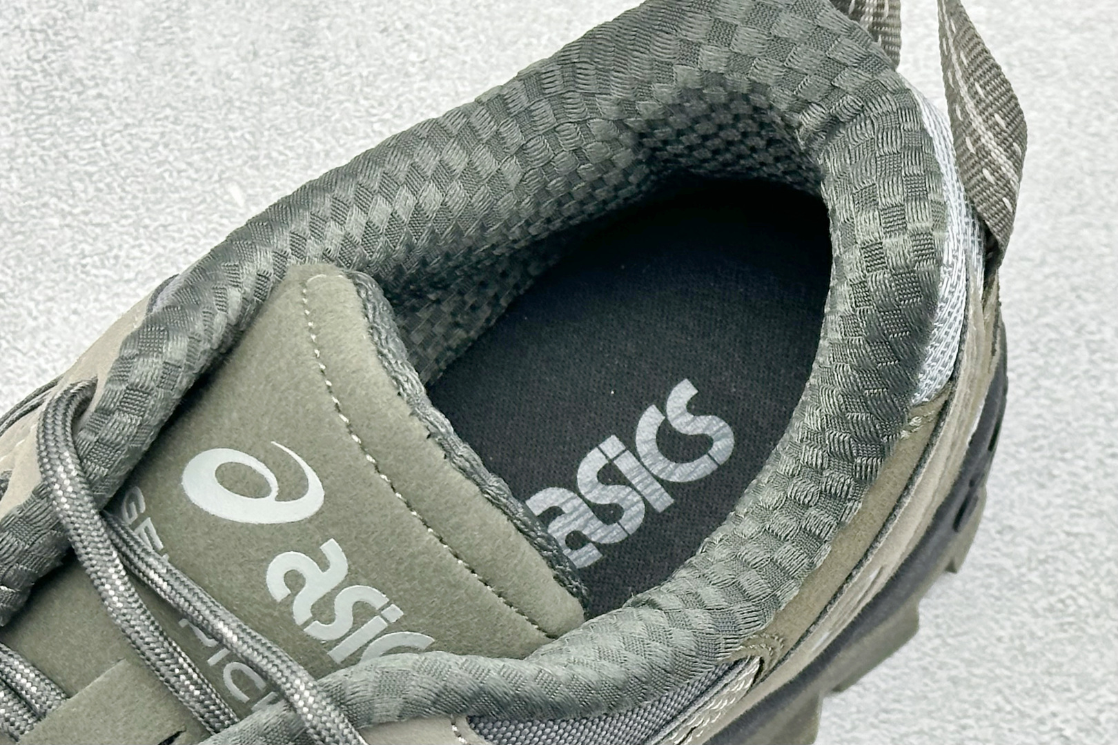 180 Asics Gel-Pickax 亚瑟士 登山徒步 户外运动平衡减震 抗冲击支撑 防滑耐磨平衡轻便 户外功能鞋 1203A746-020
