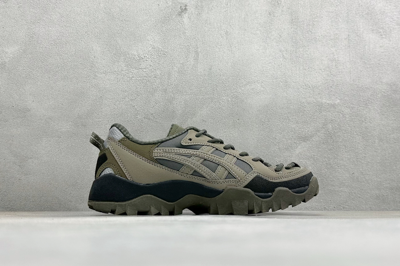 180 Asics Gel-Pickax 亚瑟士 登山徒步 户外运动平衡减震 抗冲击支撑 防滑耐磨平衡轻便 户外功能鞋 1203A746-020