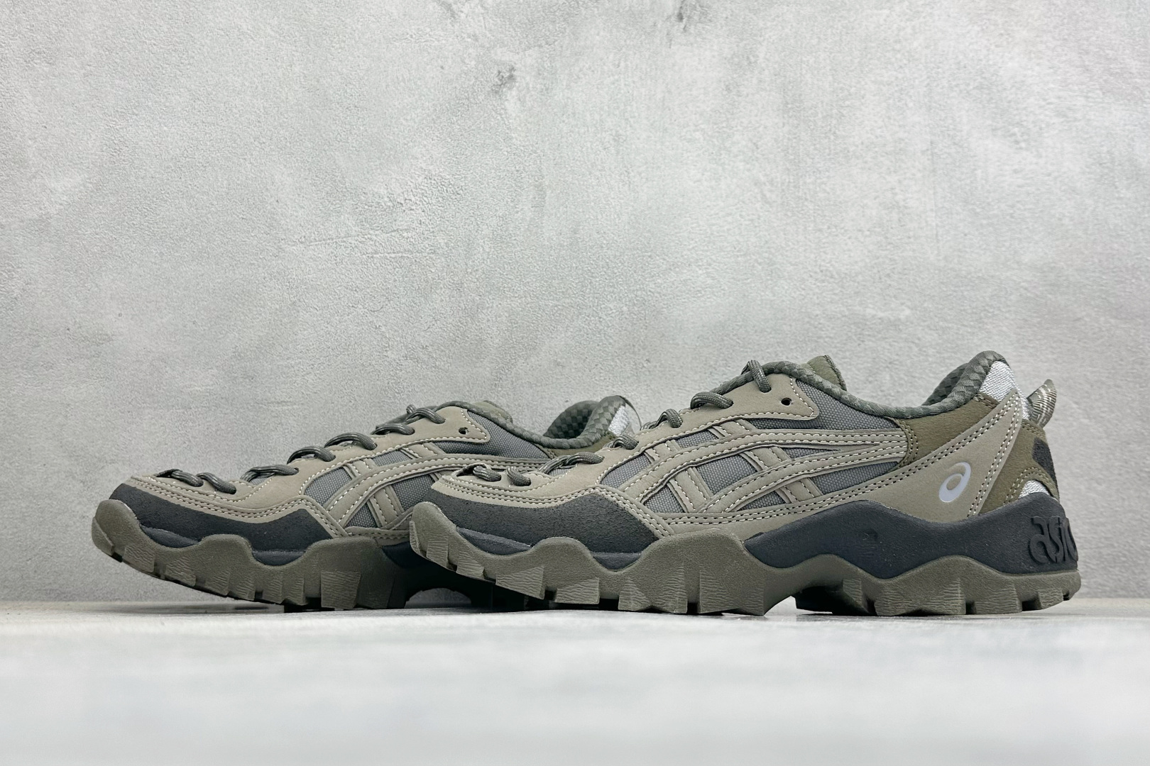 180 Asics Gel-Pickax 亚瑟士 登山徒步 户外运动平衡减震 抗冲击支撑 防滑耐磨平衡轻便 户外功能鞋 1203A746-020