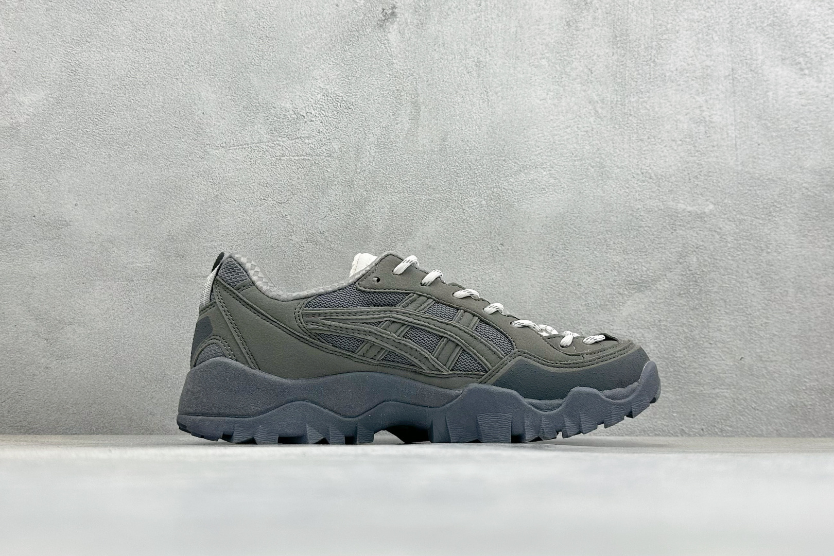 180 Asics Gel-Pickax 亚瑟士 登山徒步 户外运动平衡减震 抗冲击支撑 防滑耐磨平衡轻便 户外功能鞋 1203B026-020