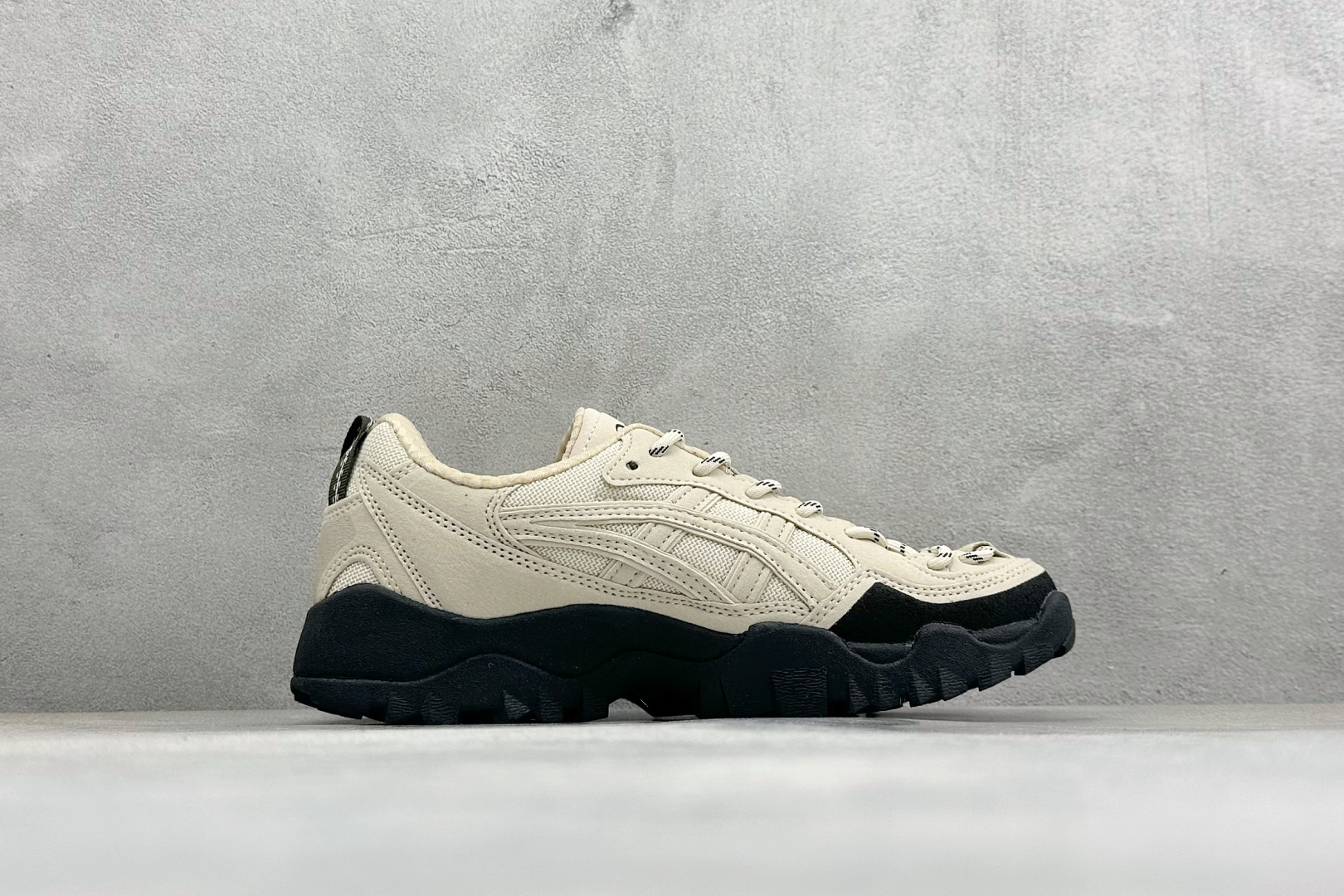 180 Asics Gel-Pickax 亚瑟士 登山徒步 户外运动平衡减震 抗冲击支撑 防滑耐磨平衡轻便 户外功能鞋 1203A983-020-Chinese UA Cheap High Quatity Brand Clothes Bags handbags Sneakers wholesale wholesaler seller from China Factory suppliers Fashion Clothing Shoes best Quality Beautiful Price 180 Asics Gel-Pickax 亚瑟士 登山徒步 户外运动平衡减震 抗冲击支撑 防滑耐磨平衡轻便 户外功能鞋 1203A983-020