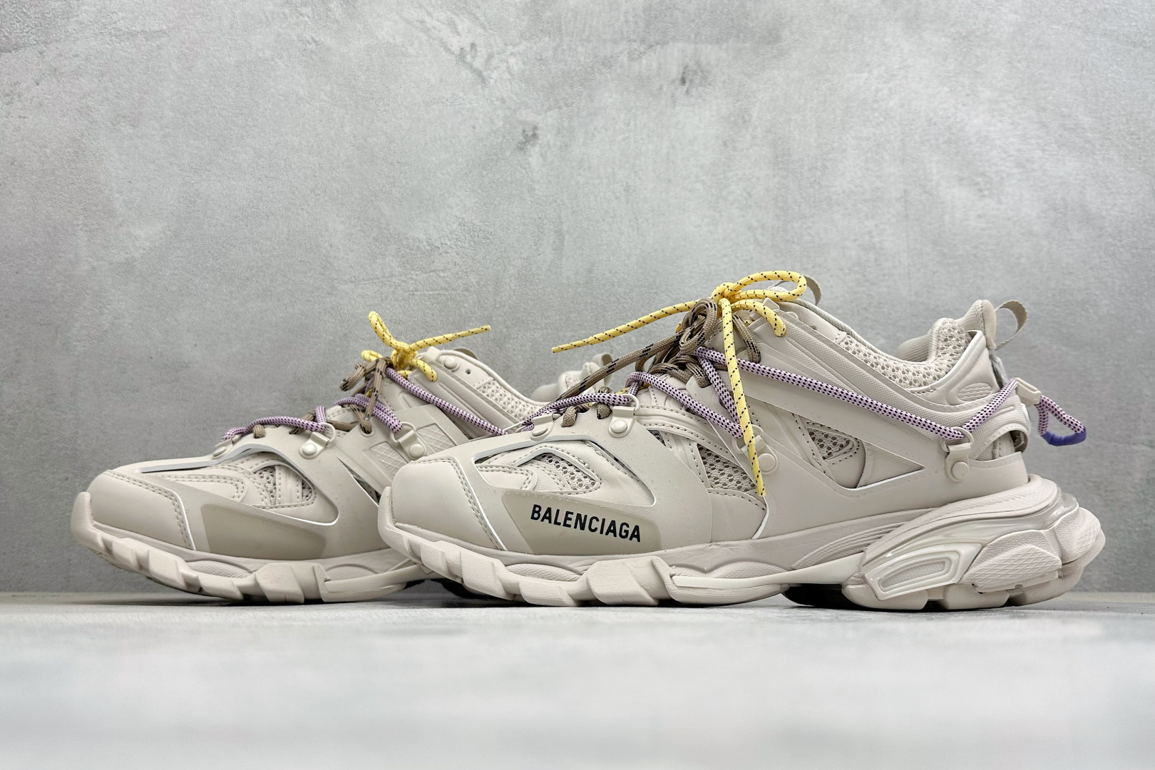 OBalenciaga Sneaker Tess s.Gomma 巴黎3.0 三代户外网面概念鞋 800592WTRHK-Top High Quatity Cheap Sneakers Fashion Clothing Clothes Bags handbags Shoes of all Brand wholesale With The best Quality And Beautiful Price from China Factory Chinese suppliers wholesaler seller OBalenciaga Sneaker Tess s.Gomma 巴黎3.0 三代户外网面概念鞋 800592WTRHK