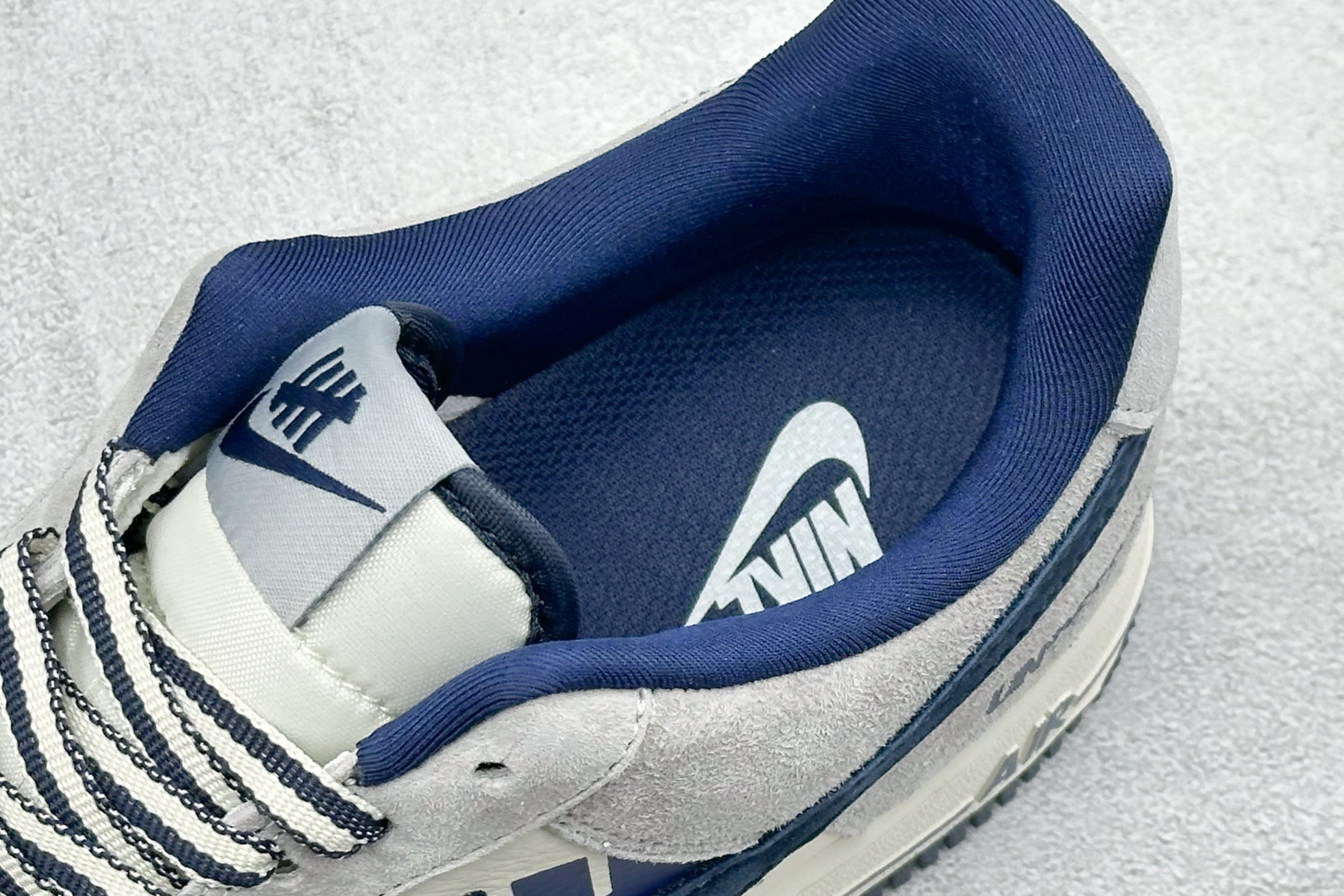 260 SC版Nike Air Force 1 x Undefeated 联名款 ”灰蓝碰撞” 经典新生 FV3694-113-Chinese UA Cheap High Quatity Brand Clothes Bags handbags Sneakers wholesale wholesaler seller from China Factory suppliers Fashion Clothing Shoes best Quality Beautiful Price 260 SC版Nike Air Force 1 x Undefeated 联名款 ”灰蓝碰撞” 经典新生 FV3694-113