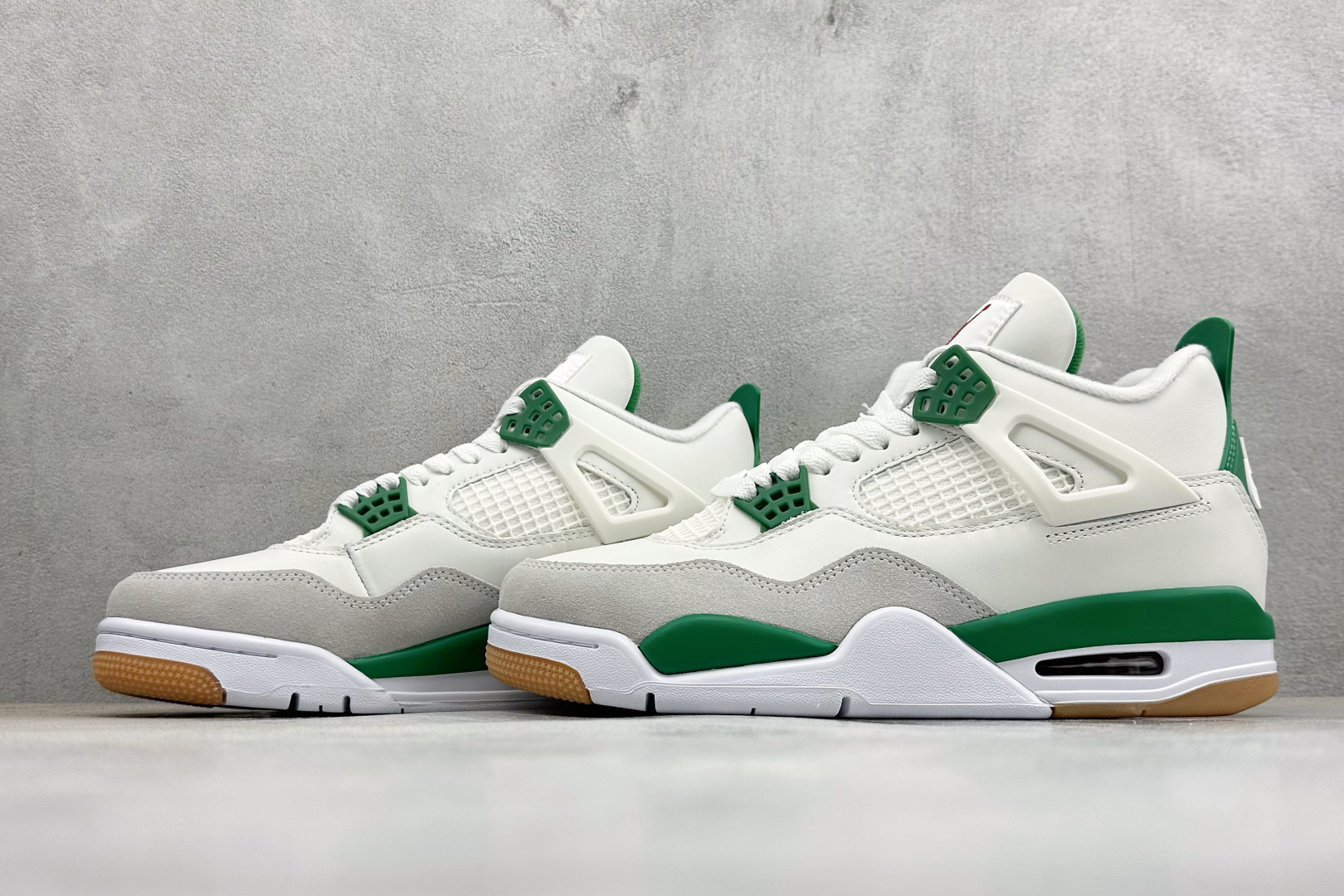 300 F版Jordan Air Jordan 4 Pine Green 联名款 绿白 DR5415-103-Chinese UA Cheap High Quatity Brand Clothes Bags handbags Sneakers wholesale wholesaler seller from China Factory suppliers Fashion Clothing Shoes best Quality Beautiful Price 300 F版Jordan Air Jordan 4 Pine Green 联名款 绿白 DR5415-103
