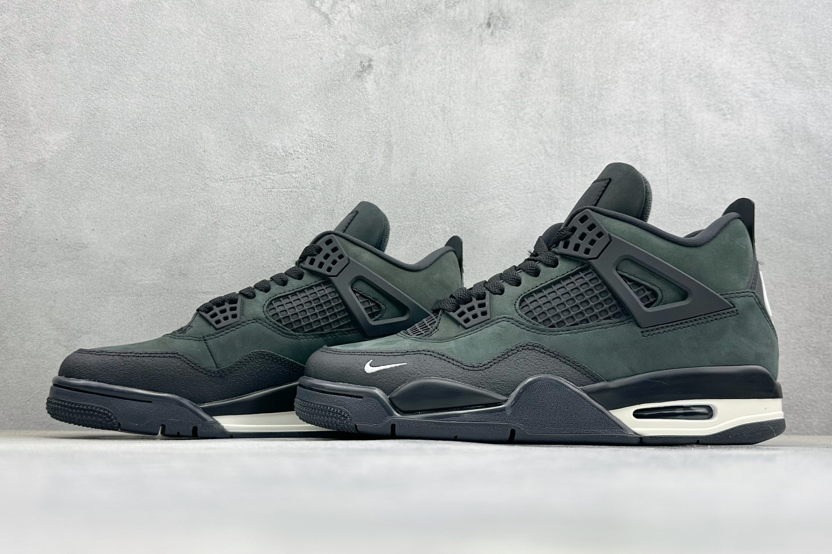 380 F版Jordan Air Jordan 4 Pine Green 联名款 黑绿 HF4340-001-Chinese UA Cheap High Quatity Brand Clothes Bags handbags Sneakers wholesale wholesaler seller from China Factory suppliers Fashion Clothing Shoes best Quality Beautiful Price 380 F版Jordan Air Jordan 4 Pine Green 联名款 黑绿 HF4340-001