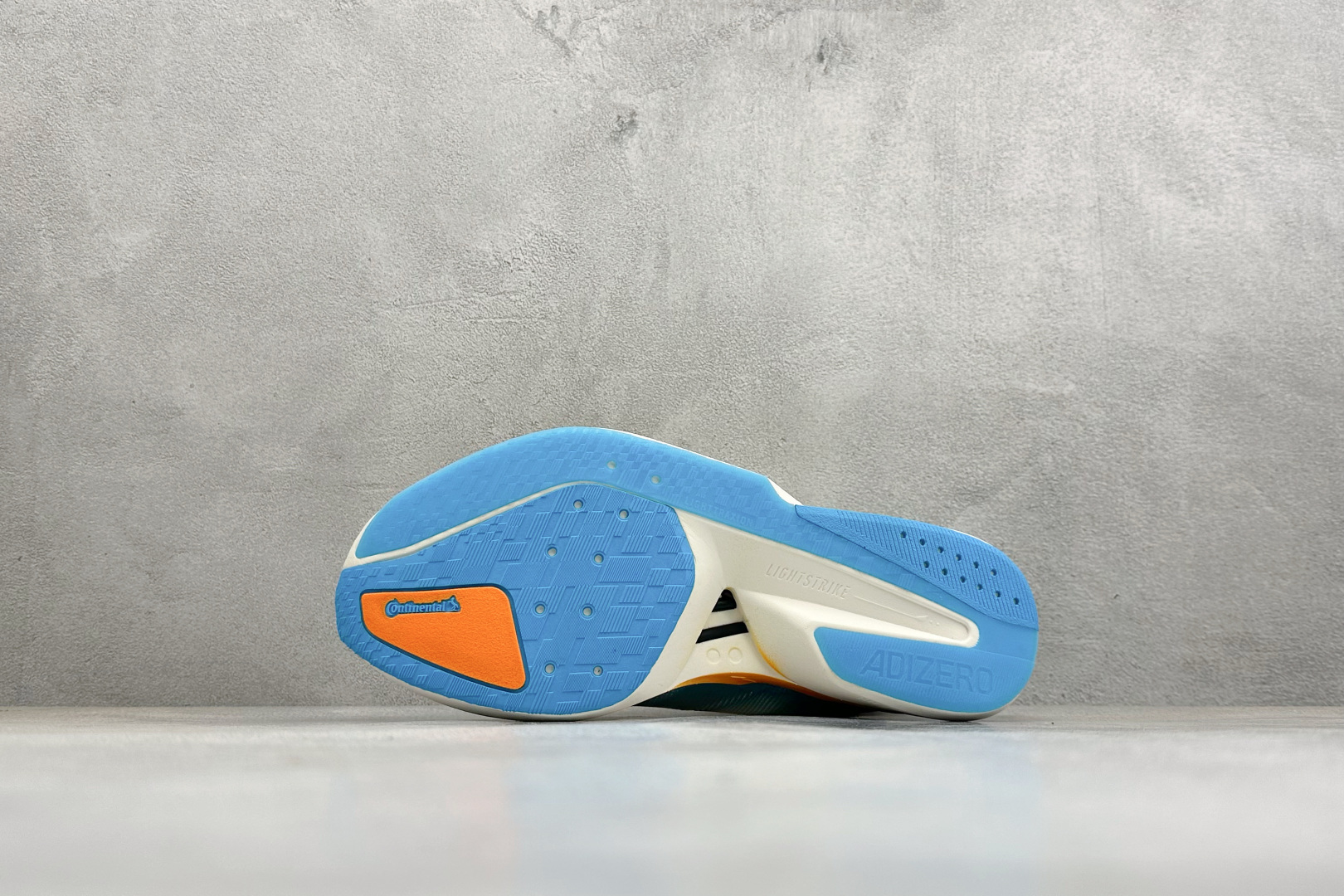 180 AD Adizero Boston 13 透气网布竞速跑鞋 JH6336