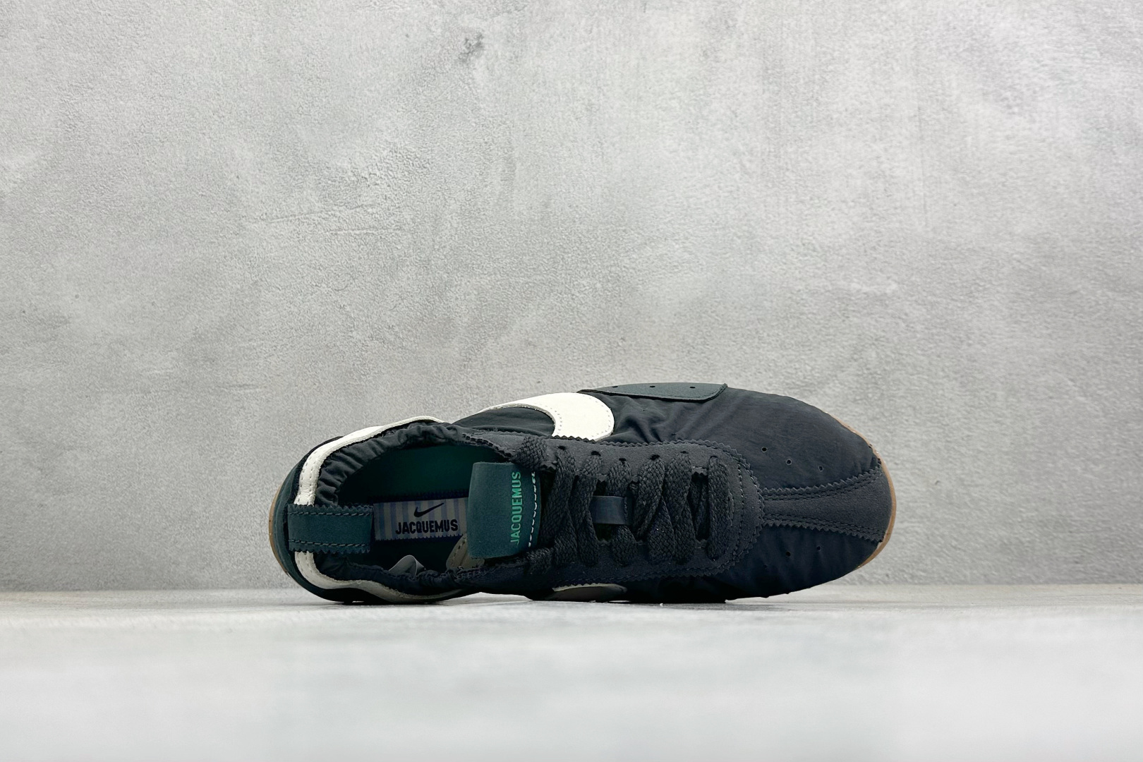 Jacquemus x Nike Moon Shoe SP 网红薄底低帮生活休闲鞋 HV8547-001-Top High Quatity Cheap Sneakers Fashion Clothing Clothes Bags handbags Shoes of all Brand wholesale With The best Quality And Beautiful Price from China Factory Chinese suppliers wholesaler seller Jacquemus x Nike Moon Shoe SP 网红薄底低帮生活休闲鞋 HV8547-001