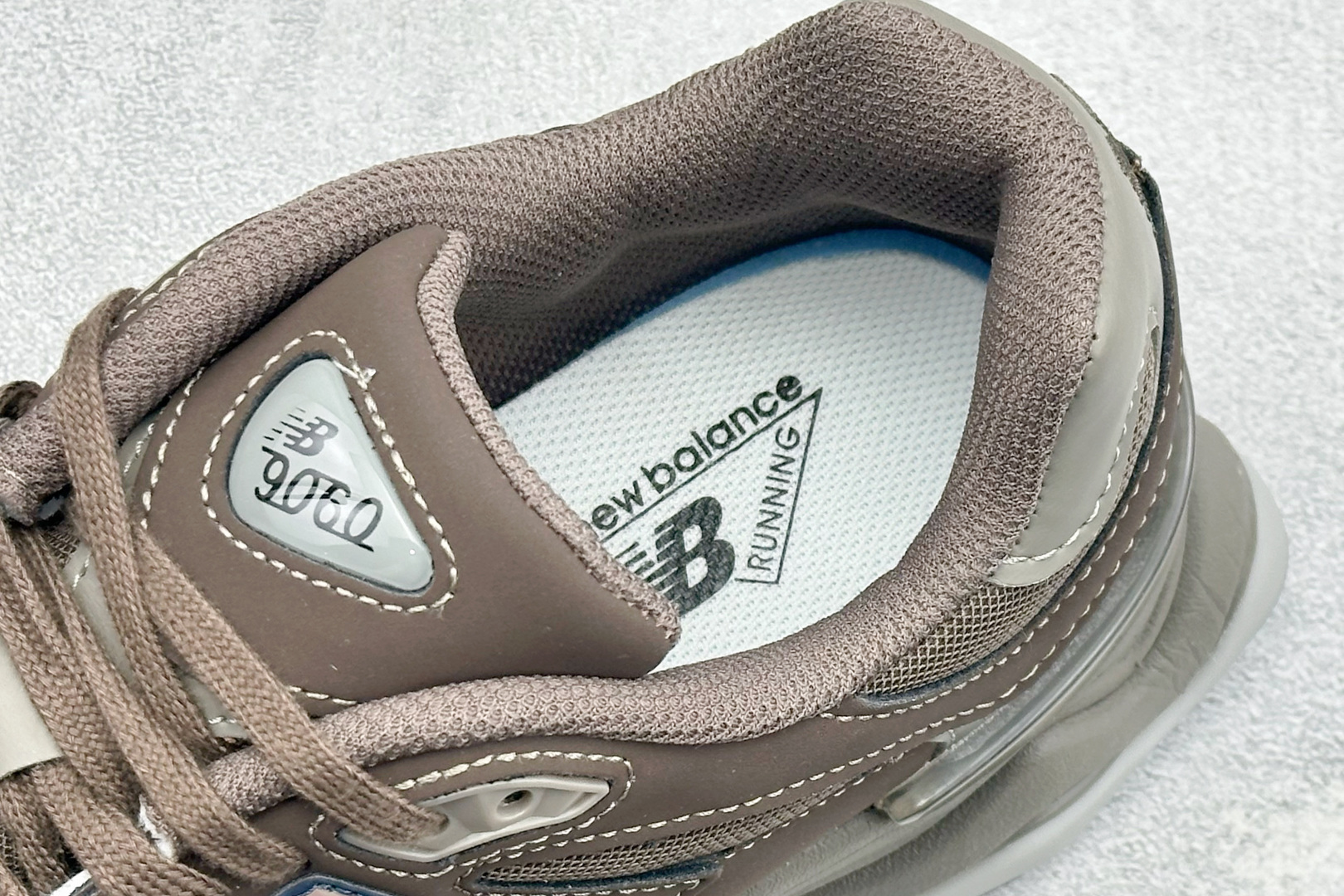 210 New Balance 9060系列 新百伦 复古休闲运动慢跑鞋 U9060493-Chinese UA Cheap High Quatity Brand Clothes Bags handbags Sneakers wholesale wholesaler seller from China Factory suppliers Fashion Clothing Shoes best Quality Beautiful Price 210 New Balance 9060系列 新百伦 复古休闲运动慢跑鞋 U9060493
