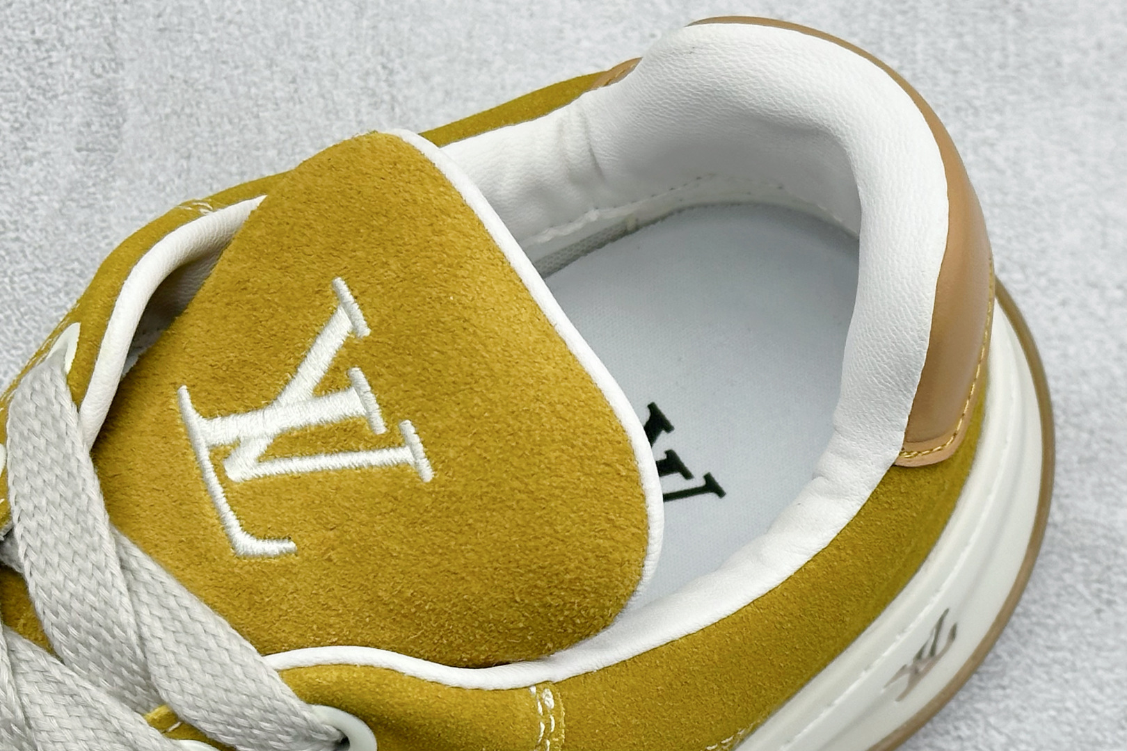 380 YS纯原LOUIS VUITTON Tilted系列 Tilted Low Sneakers系列低帮复古休闲运动板鞋-Chinese UA Cheap High Quatity Brand Clothes Bags handbags Sneakers wholesale wholesaler seller from China Factory suppliers Fashion Clothing Shoes best Quality Beautiful Price 380 YS纯原LOUIS VUITTON Tilted系列 Tilted Low Sneakers系列低帮复古休闲运动板鞋