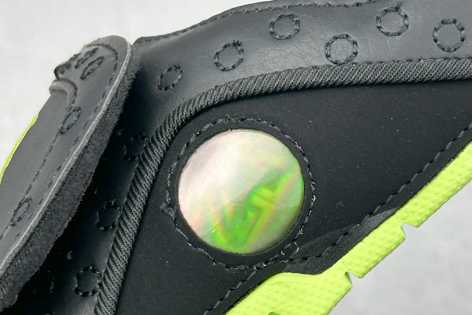 JORDAN HYDRO XIII RETRO AJ13 舒适透气防滑魔术贴一字拖鞋 684915-025-Top High Quatity Cheap Sneakers Fashion Clothing Clothes Bags handbags Shoes of all Brand wholesale With The best Quality And Beautiful Price from China Factory Chinese suppliers wholesaler seller JORDAN HYDRO XIII RETRO AJ13 舒适透气防滑魔术贴一字拖鞋 684915-025