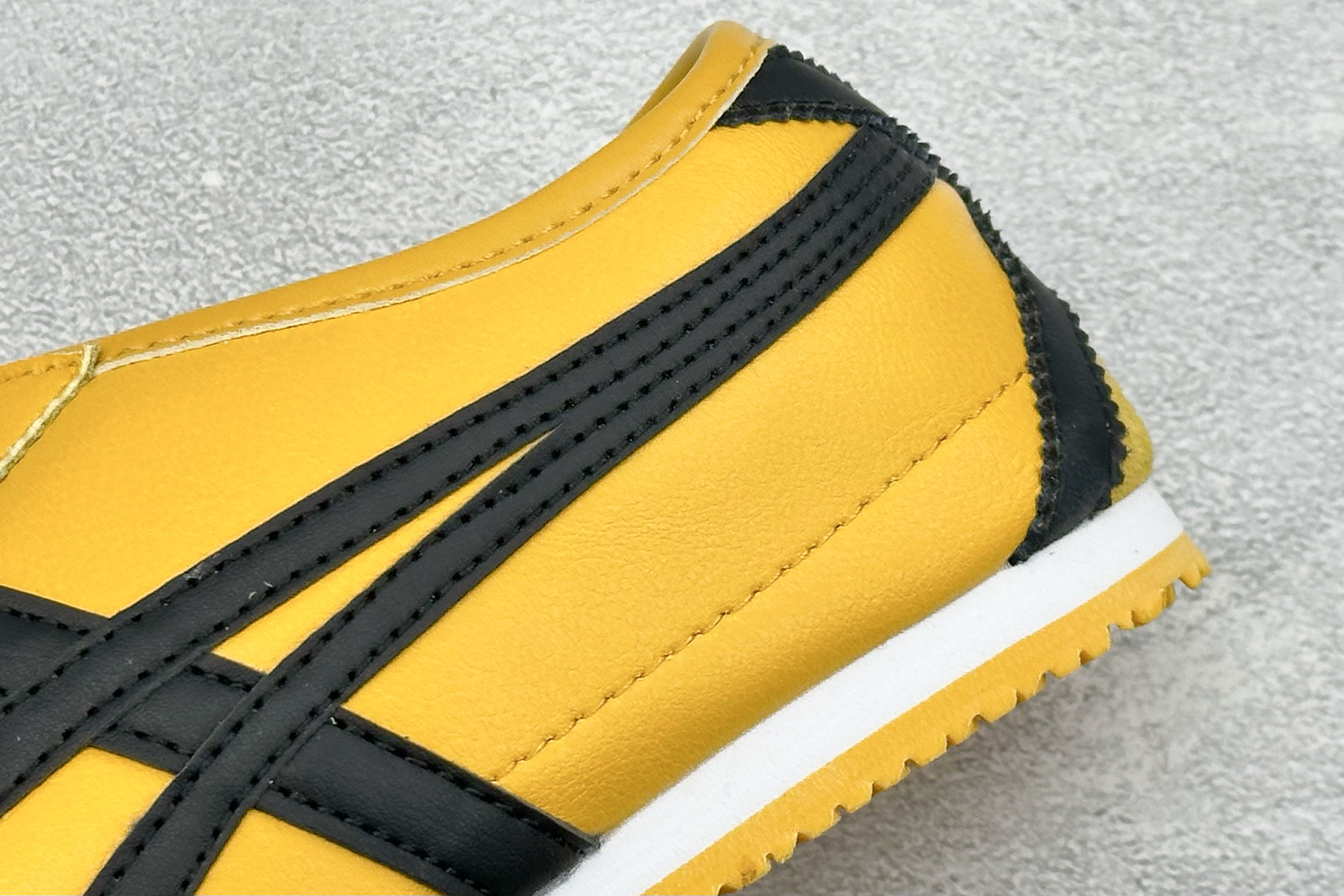 160 鬼冢虎 Onitsuka Tiger Mexico 66 Paraty 百搭单品板鞋 DL408-0490