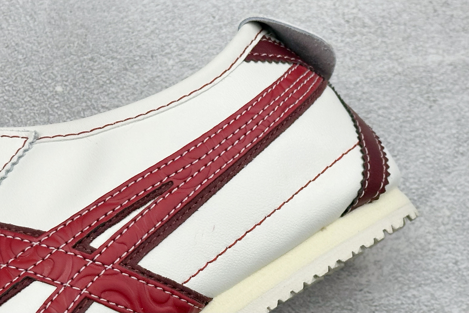 160 鬼冢虎 Onitsuka Tiger Mexico 66 Paraty 百搭单品板鞋 1183C391-100