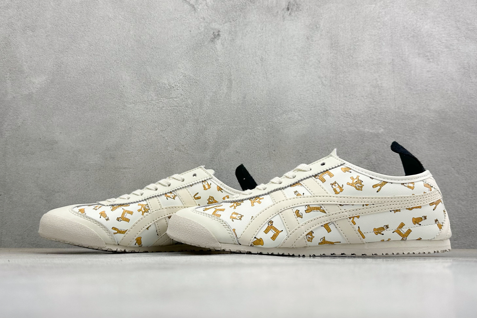 160 鬼冢虎 Onitsuka Tiger Mexico 66 Paraty 百搭单品板鞋 1183B785-100-Chinese UA Cheap High Quatity Brand Clothes Bags handbags Sneakers wholesale wholesaler seller from China Factory suppliers Fashion Clothing Shoes best Quality Beautiful Price 160 鬼冢虎 Onitsuka Tiger Mexico 66 Paraty 百搭单品板鞋 1183B785-100