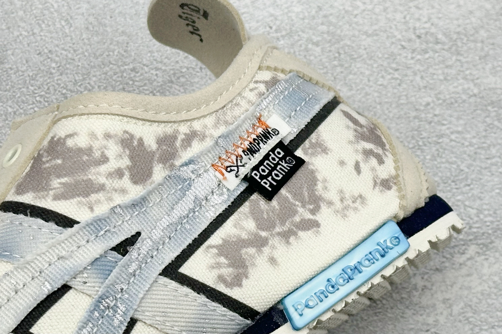 160 鬼冢虎 Onitsuka Tiger Mexico 66 Paraty 百搭单品板鞋 1183A360-205-Chinese UA Cheap High Quatity Brand Clothes Bags handbags Sneakers wholesale wholesaler seller from China Factory suppliers Fashion Clothing Shoes best Quality Beautiful Price 160 鬼冢虎 Onitsuka Tiger Mexico 66 Paraty 百搭单品板鞋 1183A360-205