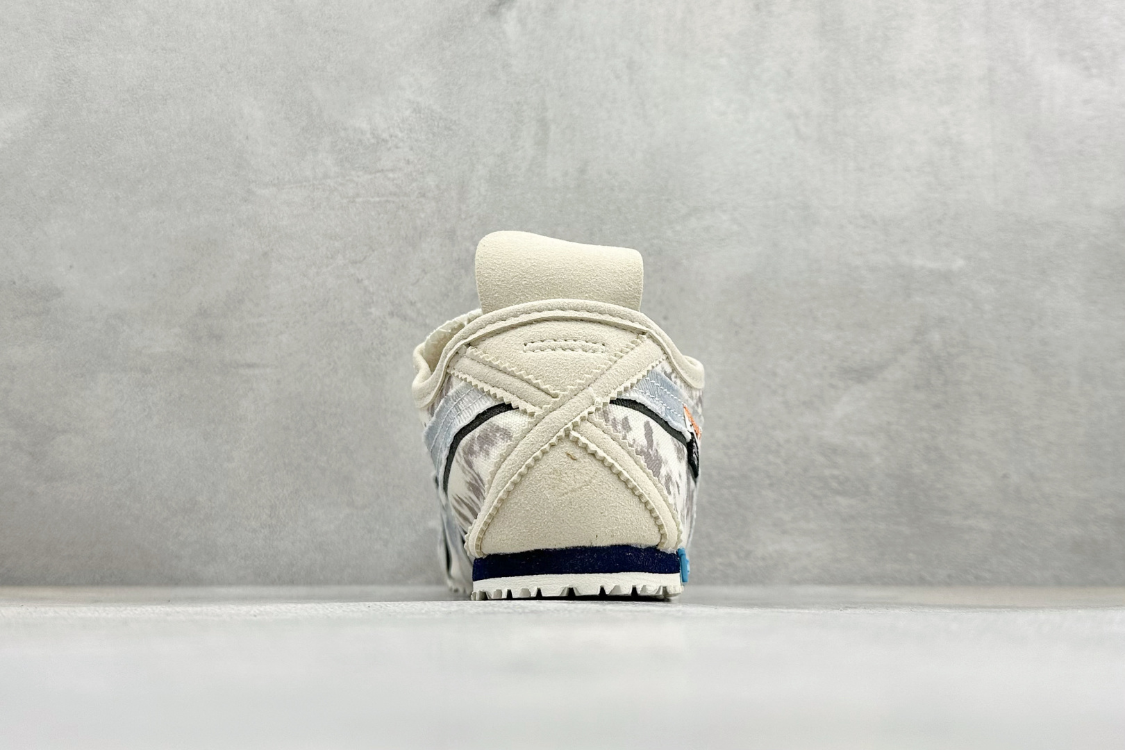 160 鬼冢虎 Onitsuka Tiger Mexico 66 Paraty 百搭单品板鞋 1183A360-205-Chinese UA Cheap High Quatity Brand Clothes Bags handbags Sneakers wholesale wholesaler seller from China Factory suppliers Fashion Clothing Shoes best Quality Beautiful Price 160 鬼冢虎 Onitsuka Tiger Mexico 66 Paraty 百搭单品板鞋 1183A360-205