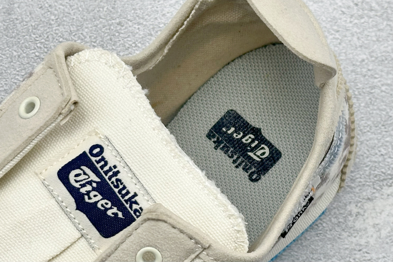 160 鬼冢虎 Onitsuka Tiger Mexico 66 Paraty 百搭单品板鞋 1183A360-205-Chinese UA Cheap High Quatity Brand Clothes Bags handbags Sneakers wholesale wholesaler seller from China Factory suppliers Fashion Clothing Shoes best Quality Beautiful Price 160 鬼冢虎 Onitsuka Tiger Mexico 66 Paraty 百搭单品板鞋 1183A360-205