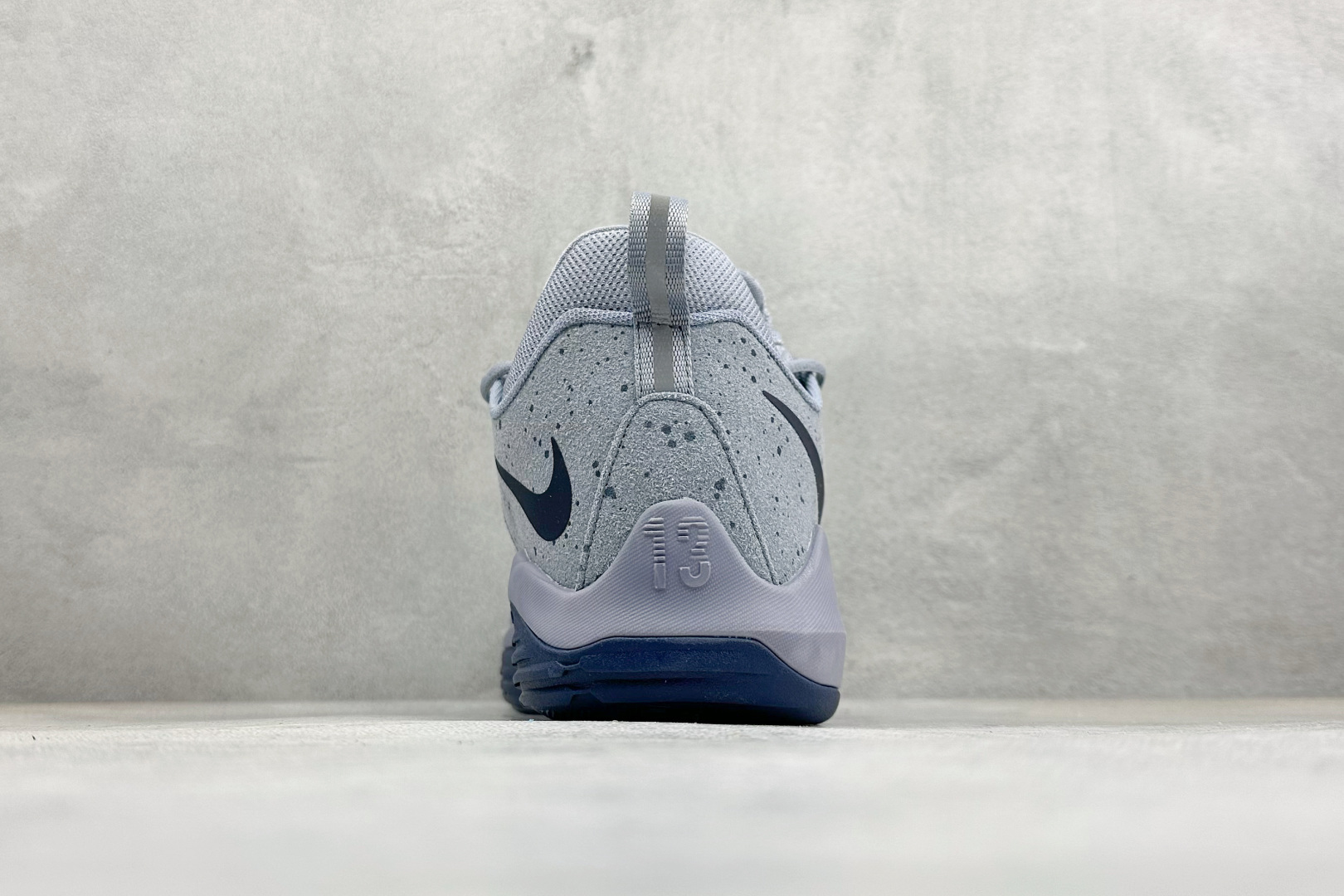 NK Paul George PG1 保罗乔治一代签名篮球鞋 878627-044-Top High Quatity Cheap Sneakers Fashion Clothing Clothes Bags handbags Shoes of all Brand wholesale With The best Quality And Beautiful Price from China Factory Chinese suppliers wholesaler seller NK Paul George PG1 保罗乔治一代签名篮球鞋 878627-044