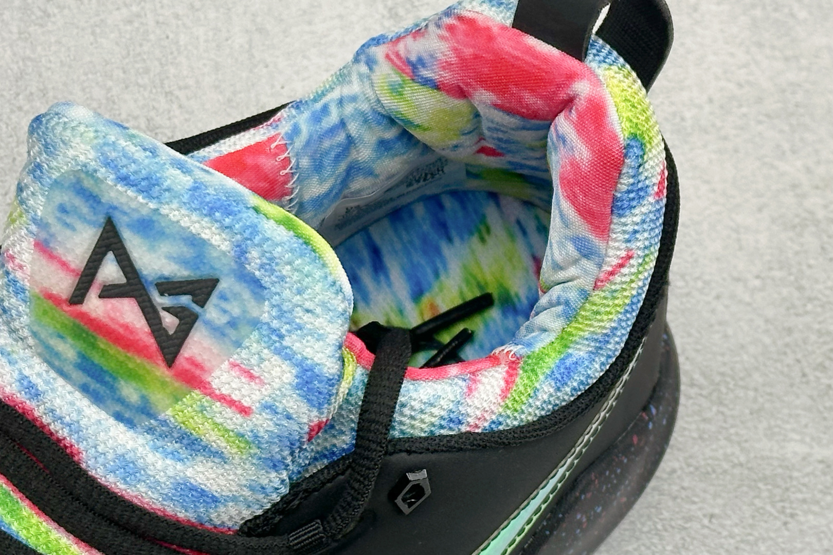 NK Paul George PG1 保罗乔治一代签名篮球鞋 942303-001-Top High Quatity Cheap Sneakers Fashion Clothing Clothes Bags handbags Shoes of all Brand wholesale With The best Quality And Beautiful Price from China Factory Chinese suppliers wholesaler seller NK Paul George PG1 保罗乔治一代签名篮球鞋 942303-001