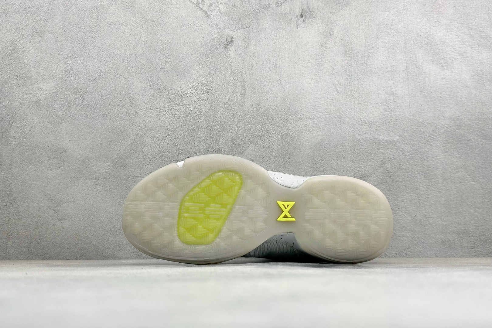 NK Paul George PG1 保罗乔治一代签名篮球鞋 728223-002-Top High Quatity Cheap Sneakers Fashion Clothing Clothes Bags handbags Shoes of all Brand wholesale With The best Quality And Beautiful Price from China Factory Chinese suppliers wholesaler seller NK Paul George PG1 保罗乔治一代签名篮球鞋 728223-002