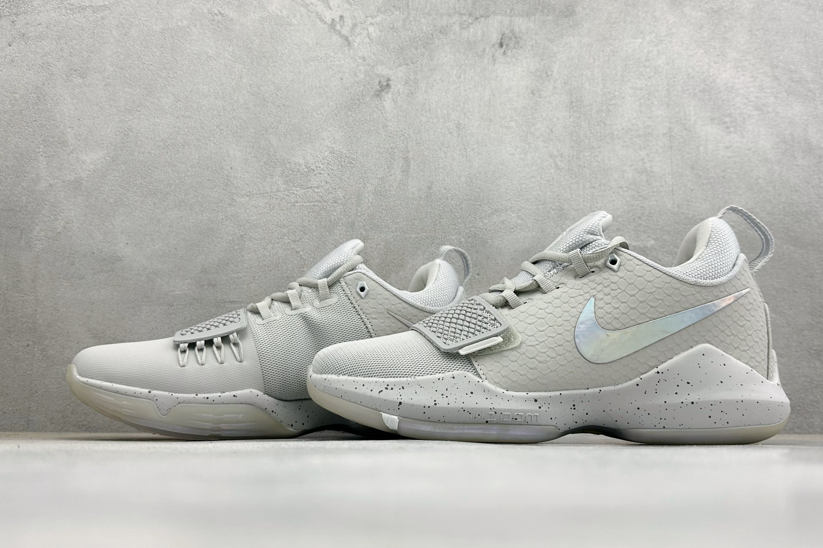 NK Paul George PG1 保罗乔治一代签名篮球鞋 728223-002-Top High Quatity Cheap Sneakers Fashion Clothing Clothes Bags handbags Shoes of all Brand wholesale With The best Quality And Beautiful Price from China Factory Chinese suppliers wholesaler seller NK Paul George PG1 保罗乔治一代签名篮球鞋 728223-002