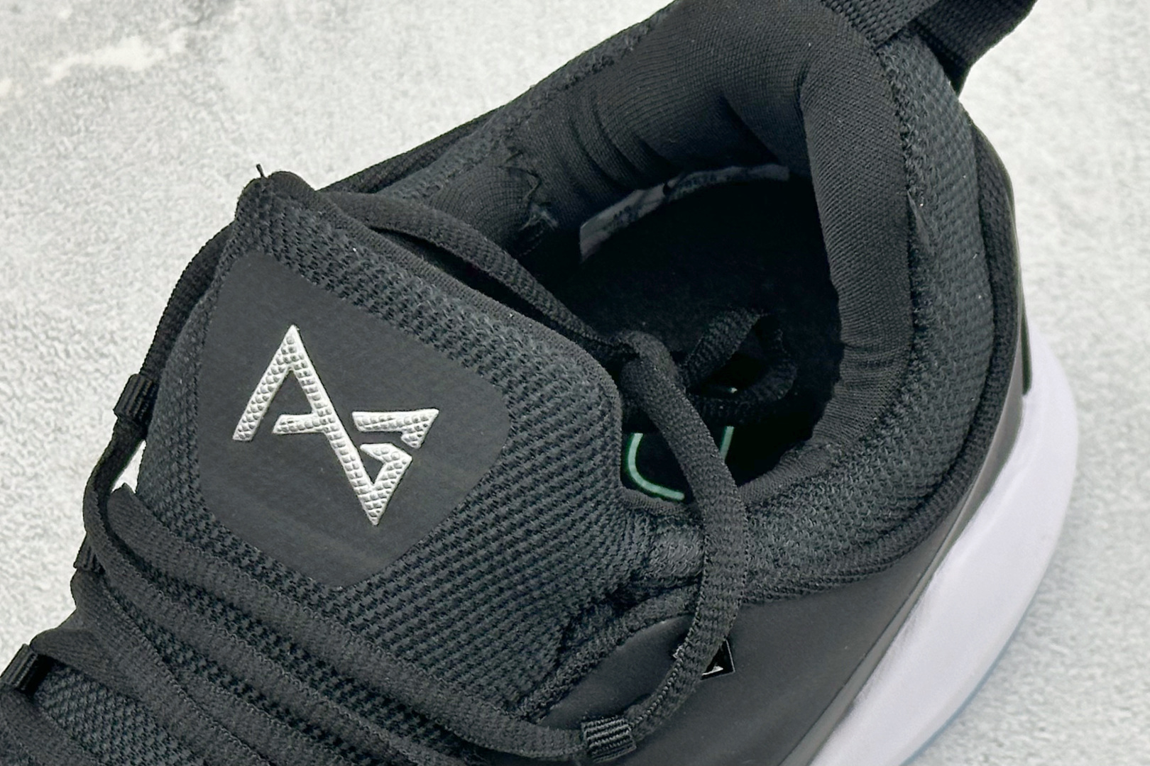 NK Paul George PG1 保罗乔治一代签名篮球鞋 878628-001-Top High Quatity Cheap Sneakers Fashion Clothing Clothes Bags handbags Shoes of all Brand wholesale With The best Quality And Beautiful Price from China Factory Chinese suppliers wholesaler seller NK Paul George PG1 保罗乔治一代签名篮球鞋 878628-001
