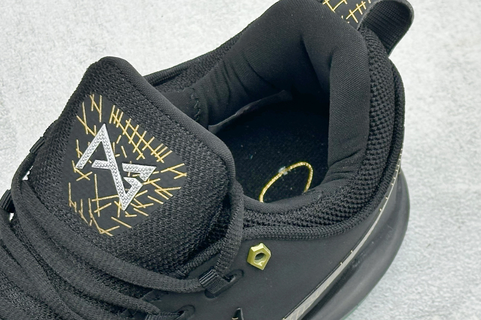 NK Paul George PG1 保罗乔治一代签名篮球鞋 878628-009-Top High Quatity Cheap Sneakers Fashion Clothing Clothes Bags handbags Shoes of all Brand wholesale With The best Quality And Beautiful Price from China Factory Chinese suppliers wholesaler seller NK Paul George PG1 保罗乔治一代签名篮球鞋 878628-009