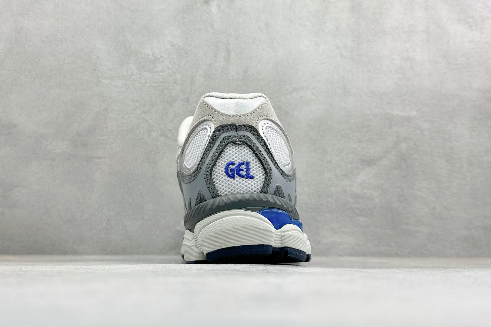 180 ASICS/亚瑟士GEL-N透气网眼鞋面配合部分合成革材质 1203A383-025