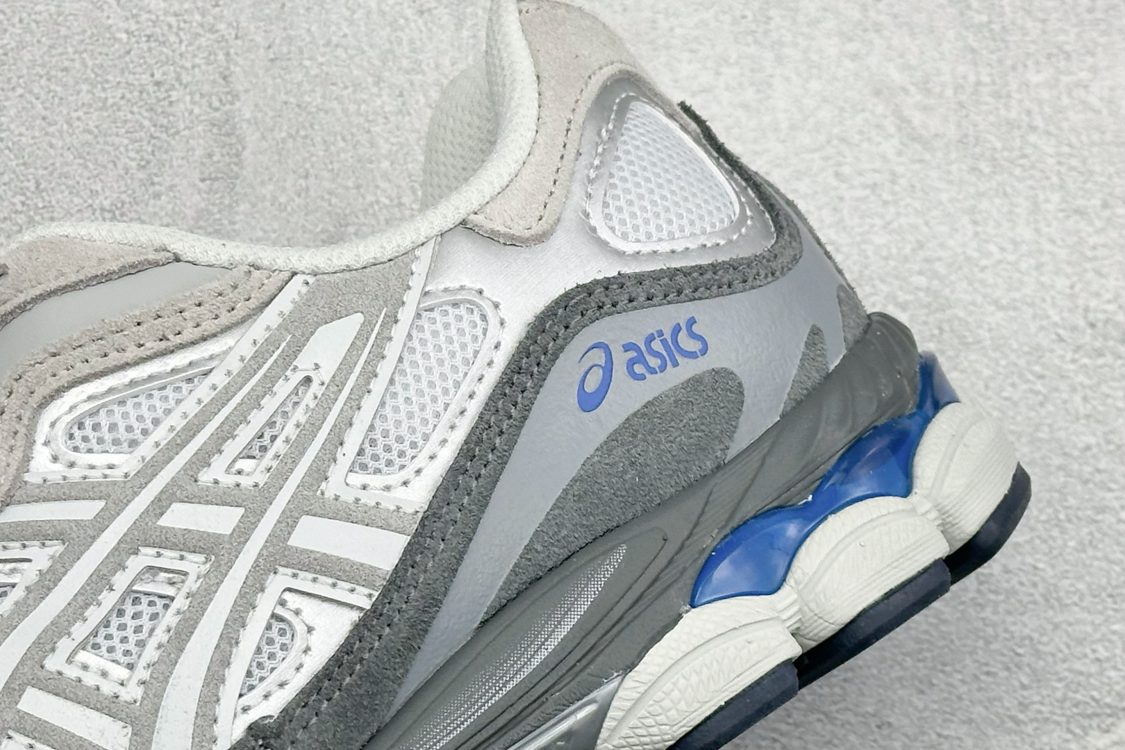 180 ASICS/亚瑟士GEL-N透气网眼鞋面配合部分合成革材质 1203A383-025