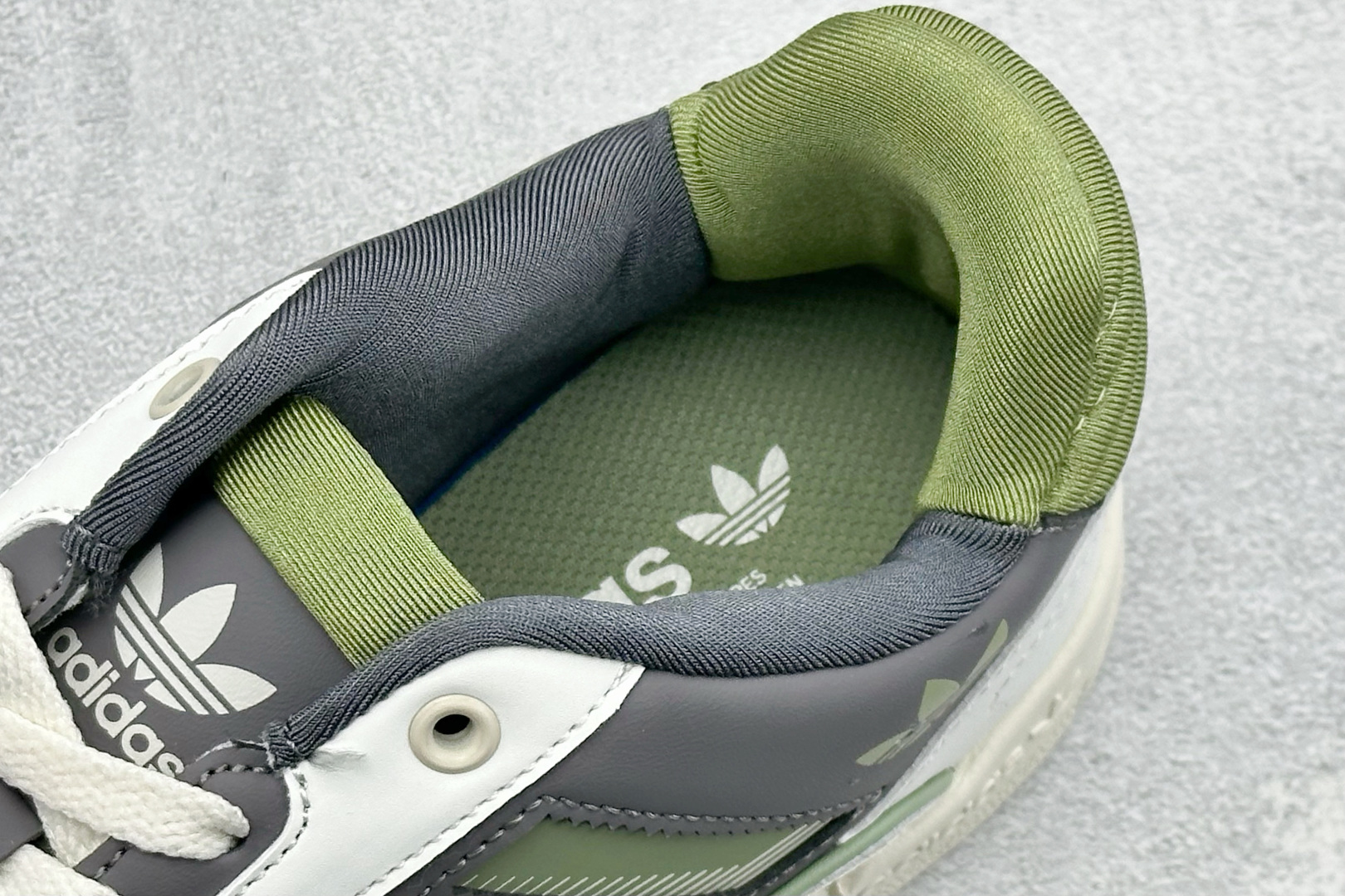 170 Adidas DROP STEP LOW 2.0 低帮百搭潮流休闲运动板鞋 JP9209-Chinese UA Cheap High Quatity Brand Clothes Bags handbags Sneakers wholesale wholesaler seller from China Factory suppliers Fashion Clothing Shoes best Quality Beautiful Price 170 Adidas DROP STEP LOW 2.0 低帮百搭潮流休闲运动板鞋 JP9209