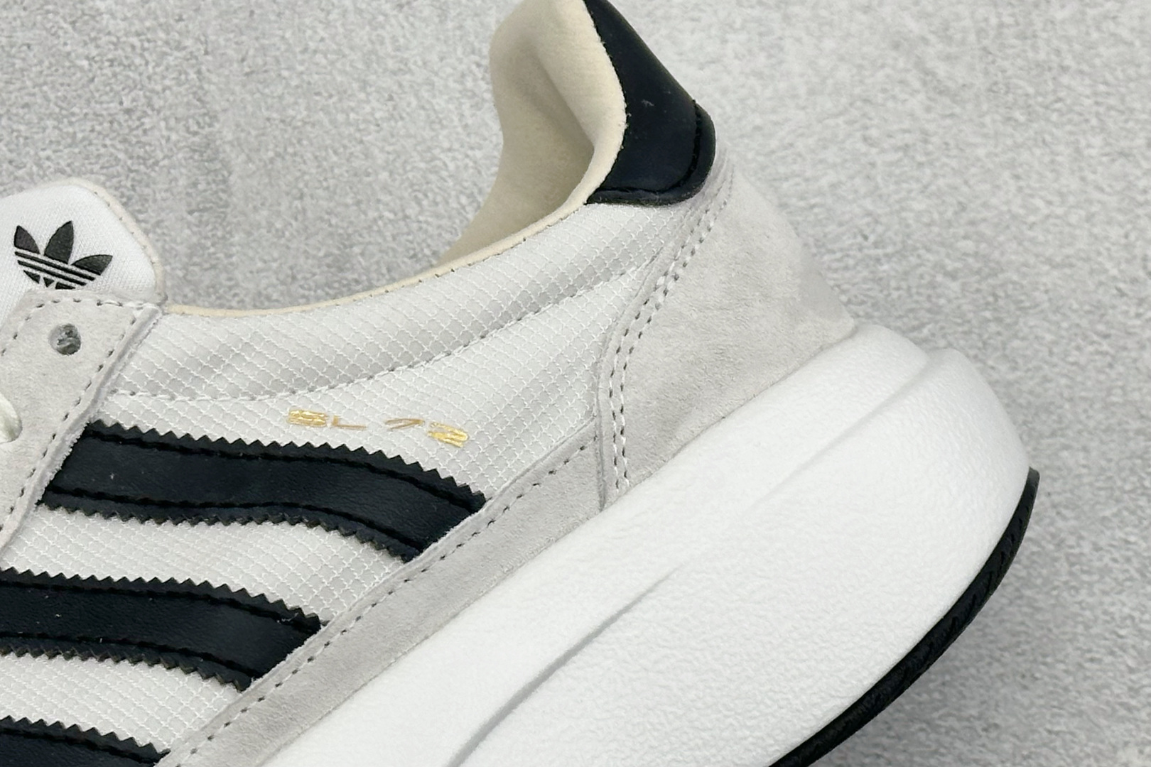 180 JF版Adidas Adizero Evo SL 72 PRO 舒适贴合防滑耐磨跑步鞋 KK3074