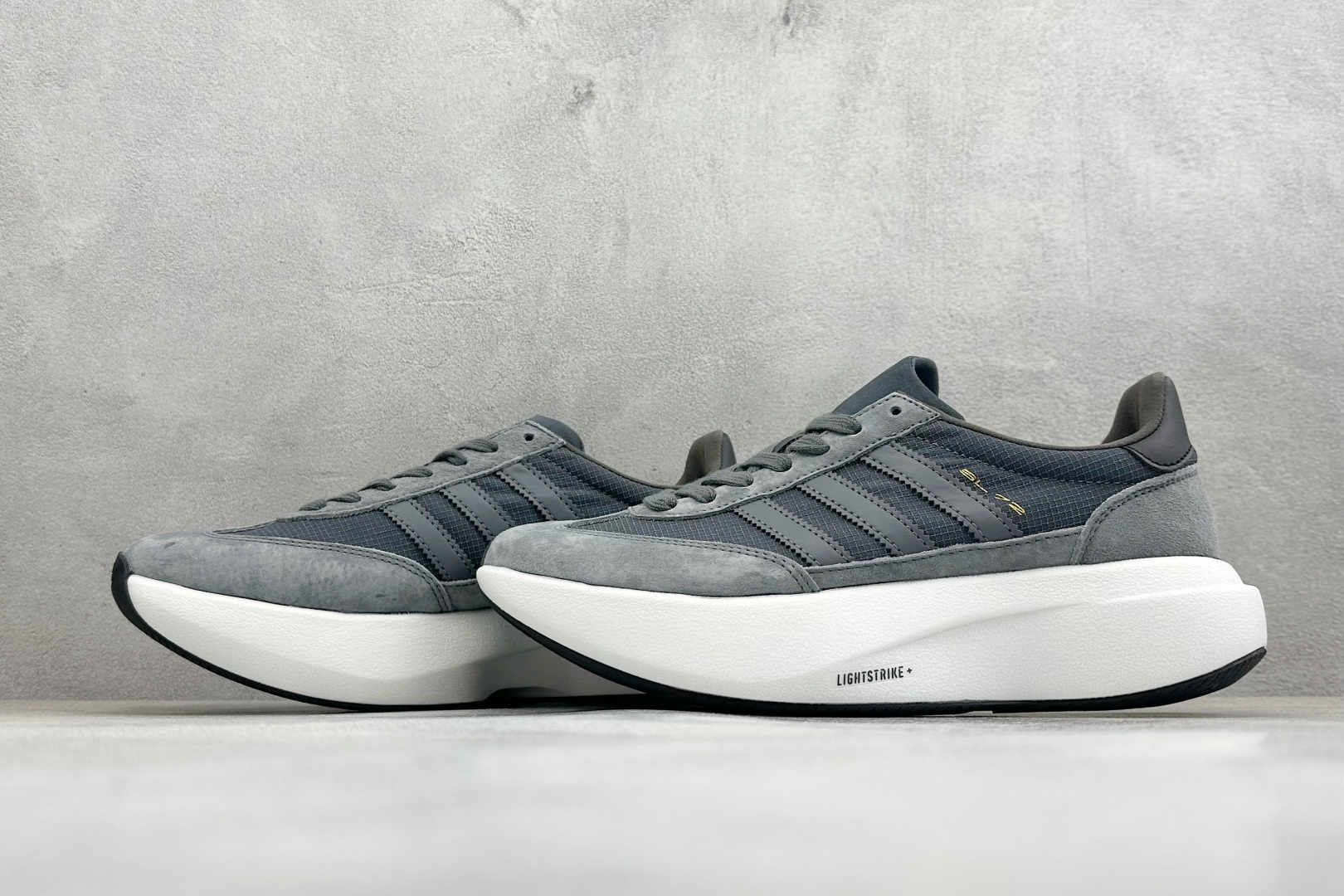 180 JF版Adidas Adizero Evo SL 72 PRO 舒适贴合防滑耐磨跑步鞋 KK3077-Chinese UA Cheap High Quatity Brand Clothes Bags handbags Sneakers wholesale wholesaler seller from China Factory suppliers Fashion Clothing Shoes best Quality Beautiful Price 180 JF版Adidas Adizero Evo SL 72 PRO 舒适贴合防滑耐磨跑步鞋 KK3077