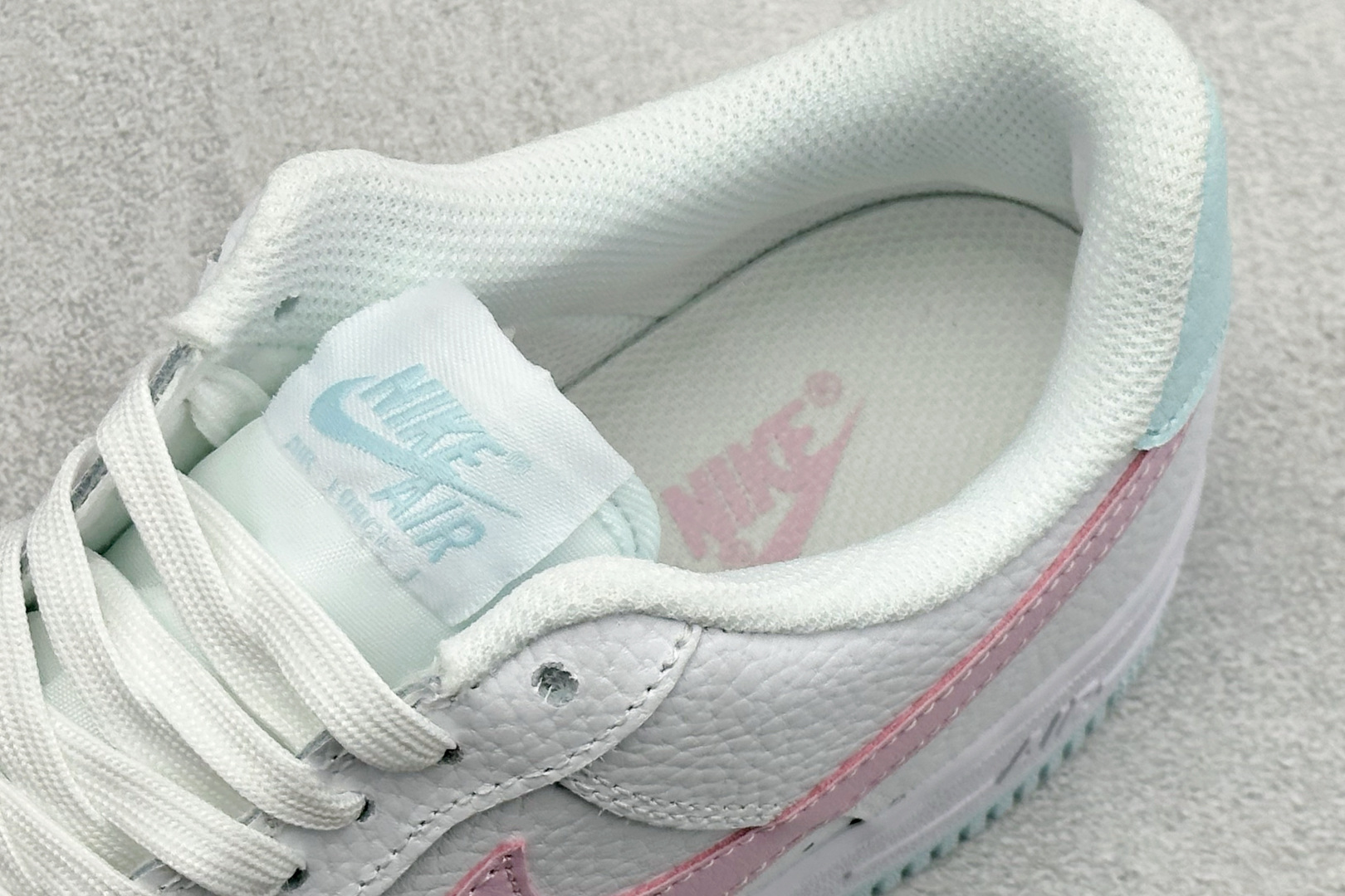 Nike Air Force 1 07 low空军一号板鞋 白粉 IH0640-151-Top High Quatity Cheap Sneakers Fashion Clothing Clothes Bags handbags Shoes of all Brand wholesale With The best Quality And Beautiful Price from China Factory Chinese suppliers wholesaler seller Nike Air Force 1 07 low空军一号板鞋 白粉 IH0640-151