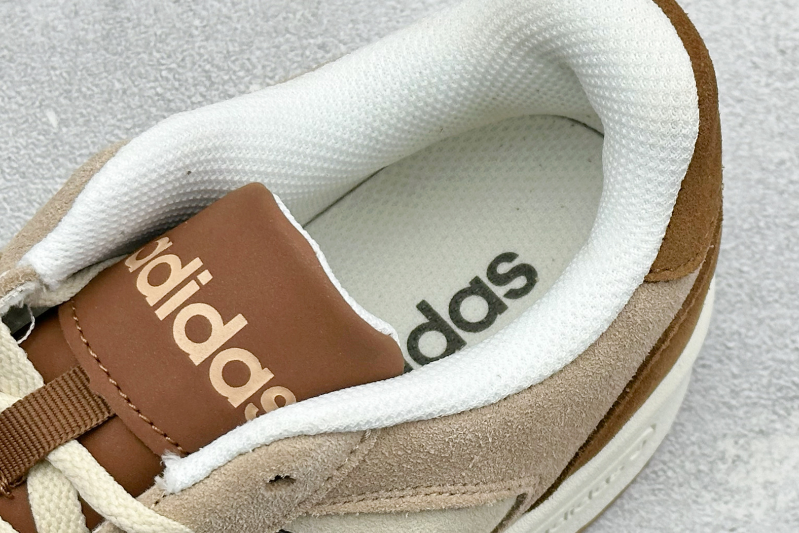 150 AD D-PAD CLASSIC三叶草休闲复古运动板鞋 KK1416-Chinese UA Cheap High Quatity Brand Clothes Bags handbags Sneakers wholesale wholesaler seller from China Factory suppliers Fashion Clothing Shoes best Quality Beautiful Price 150 AD D-PAD CLASSIC三叶草休闲复古运动板鞋 KK1416